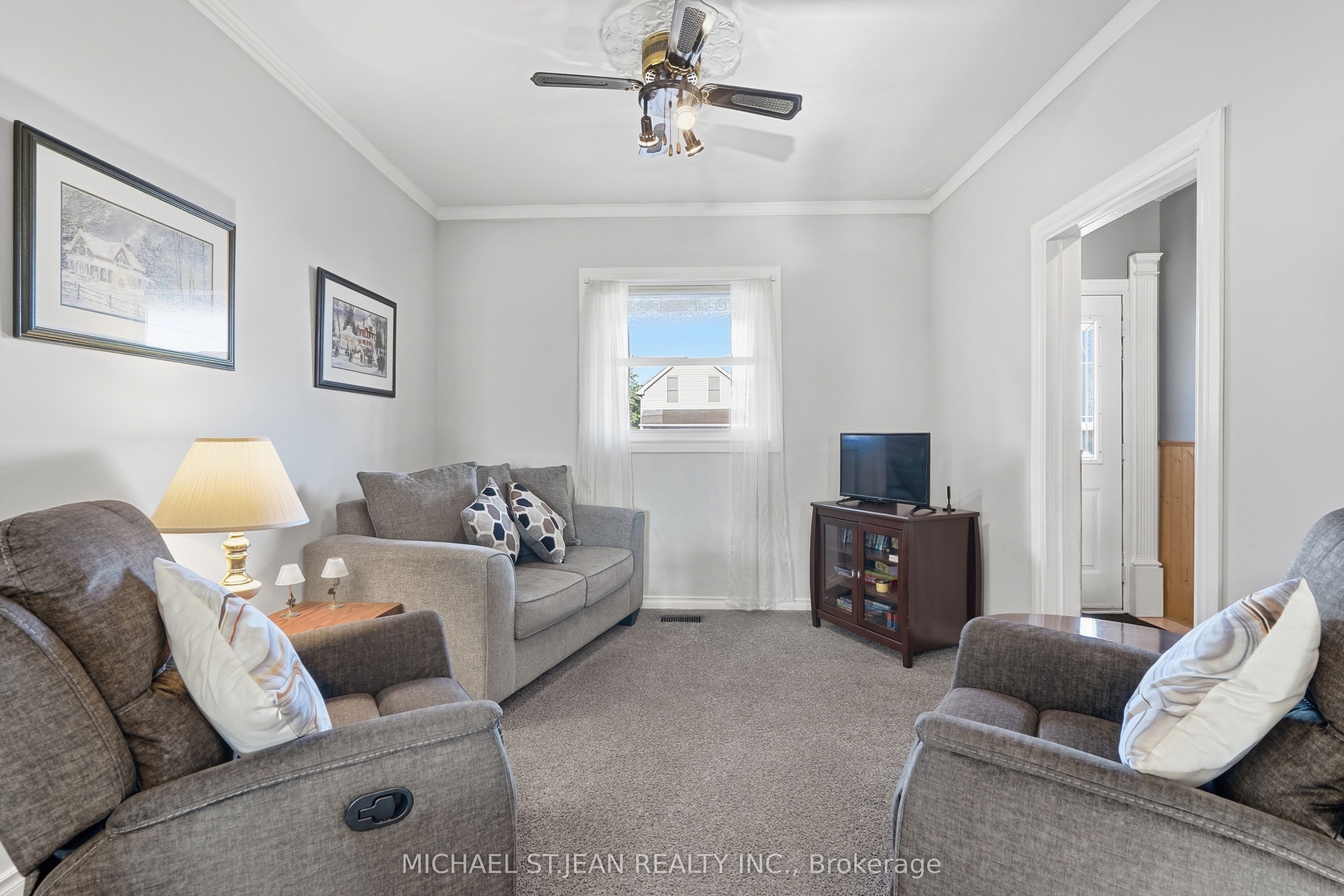 16 Albemarle Street Property Photo 11