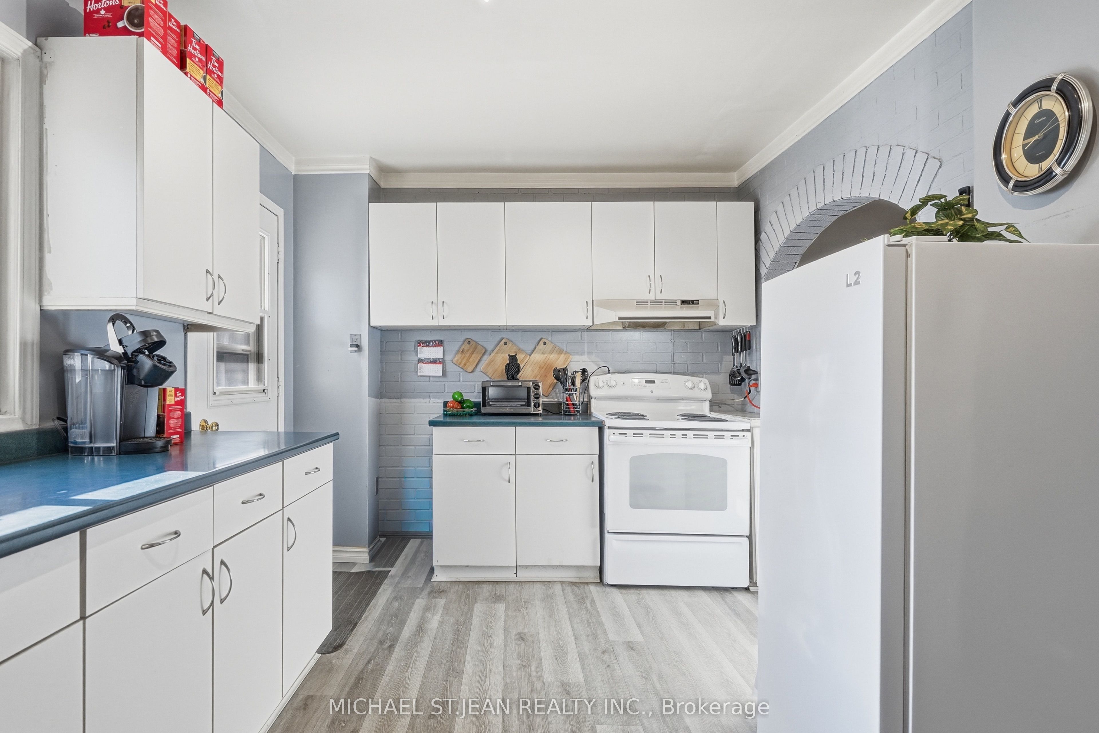 16 Albemarle Street Property Photo 18
