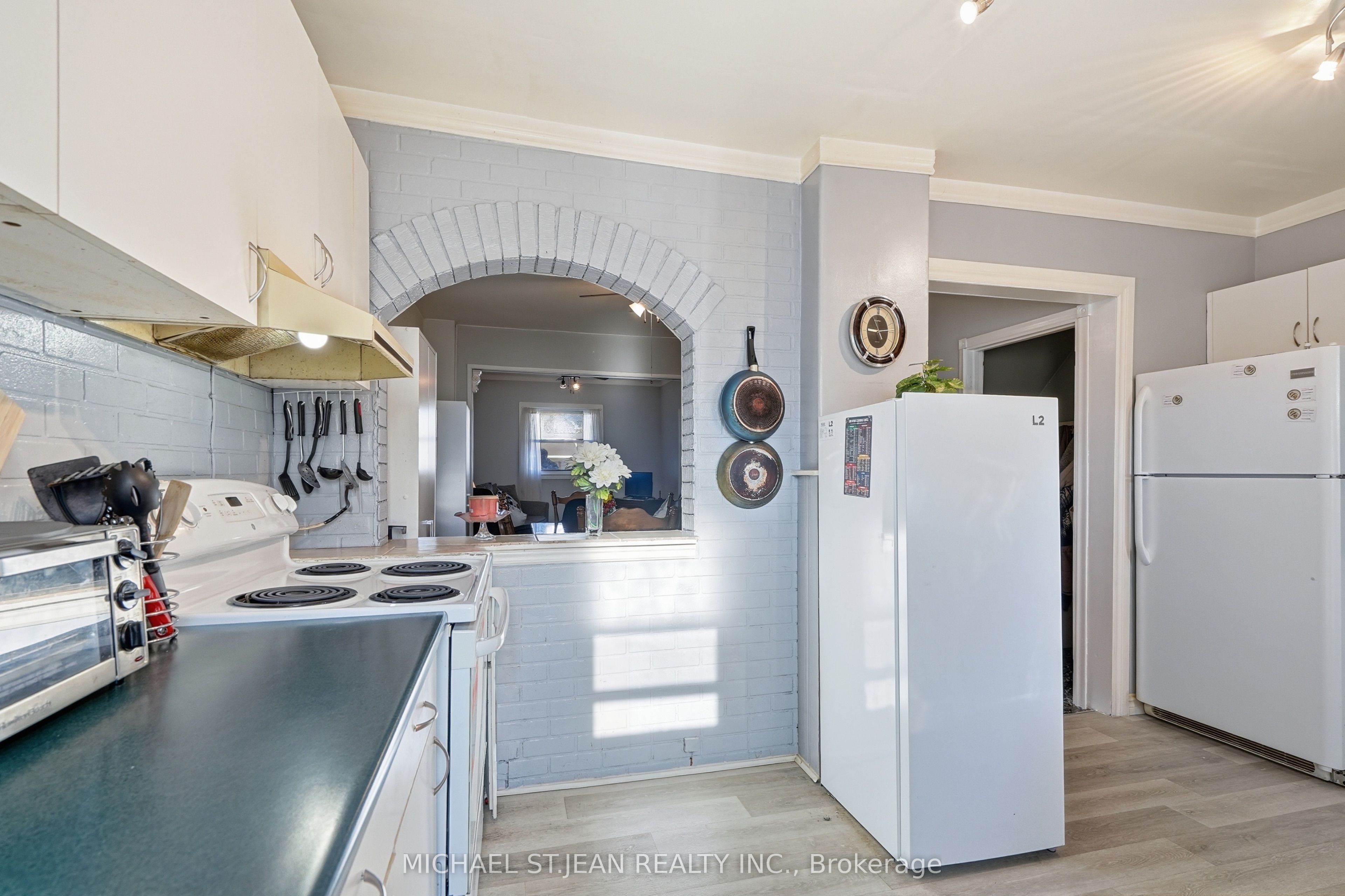 16 Albemarle Street Property Photo 19
