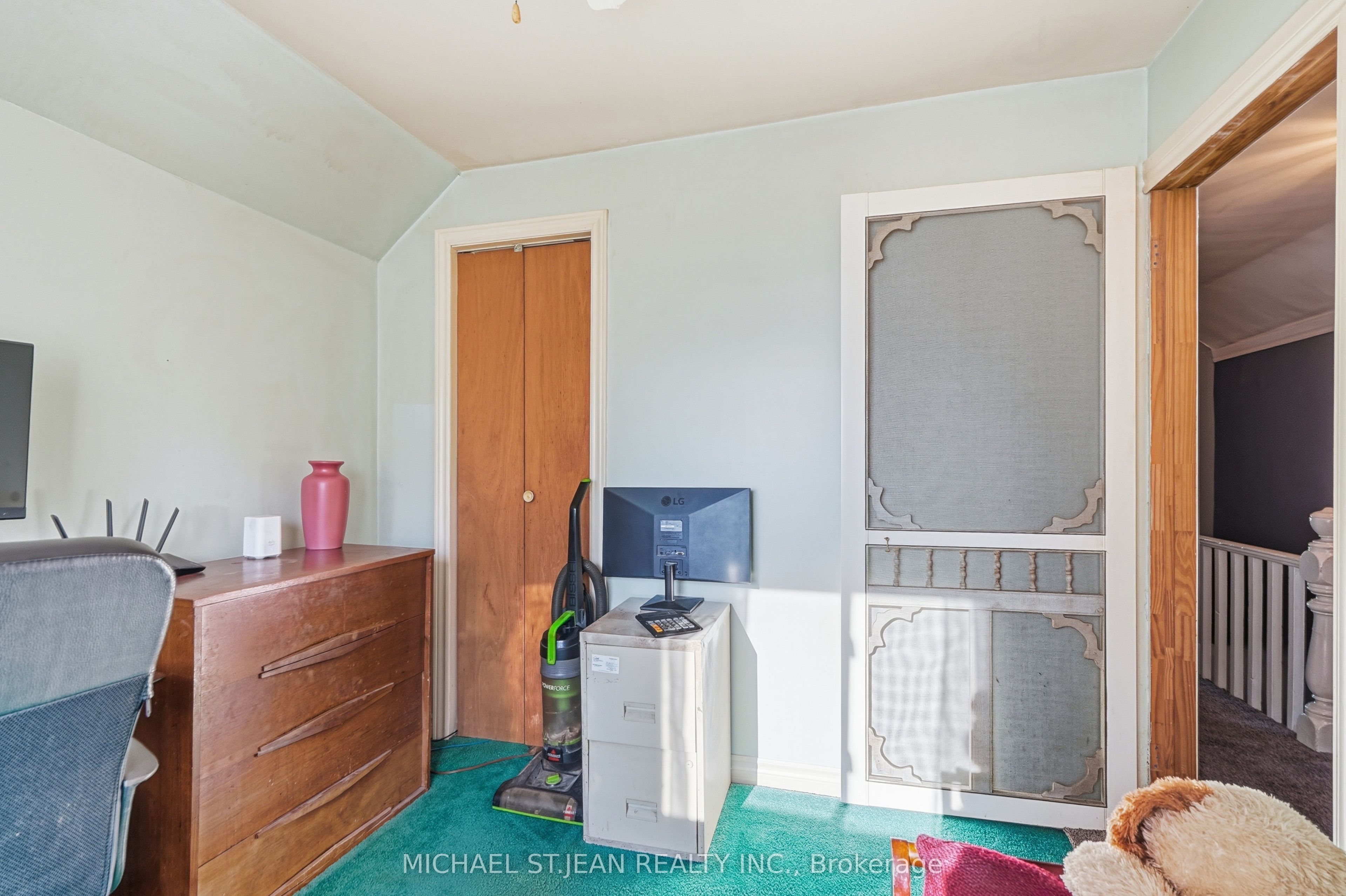16 Albemarle Street Property Photo 34