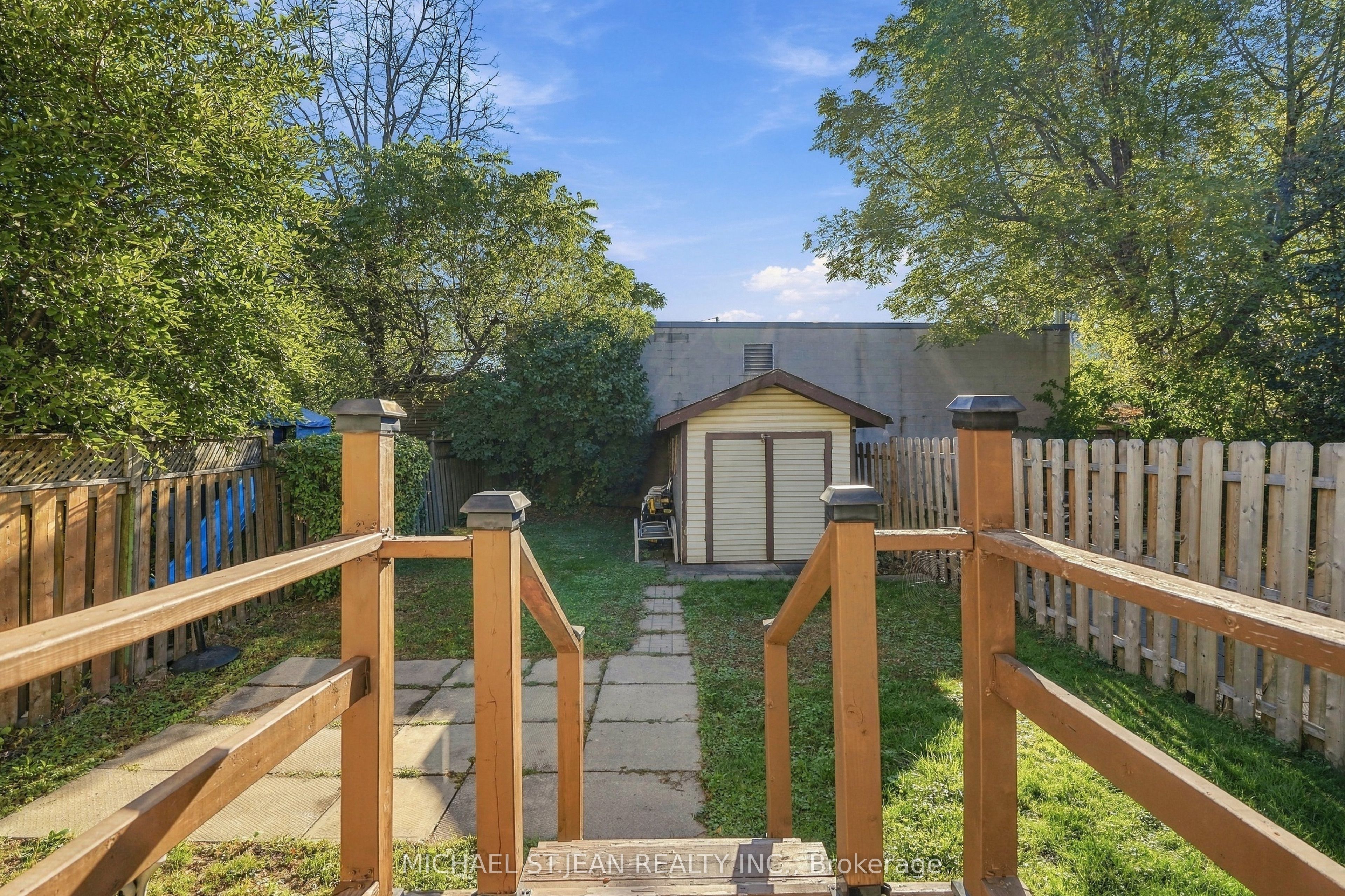 16 Albemarle Street Property Photo 37