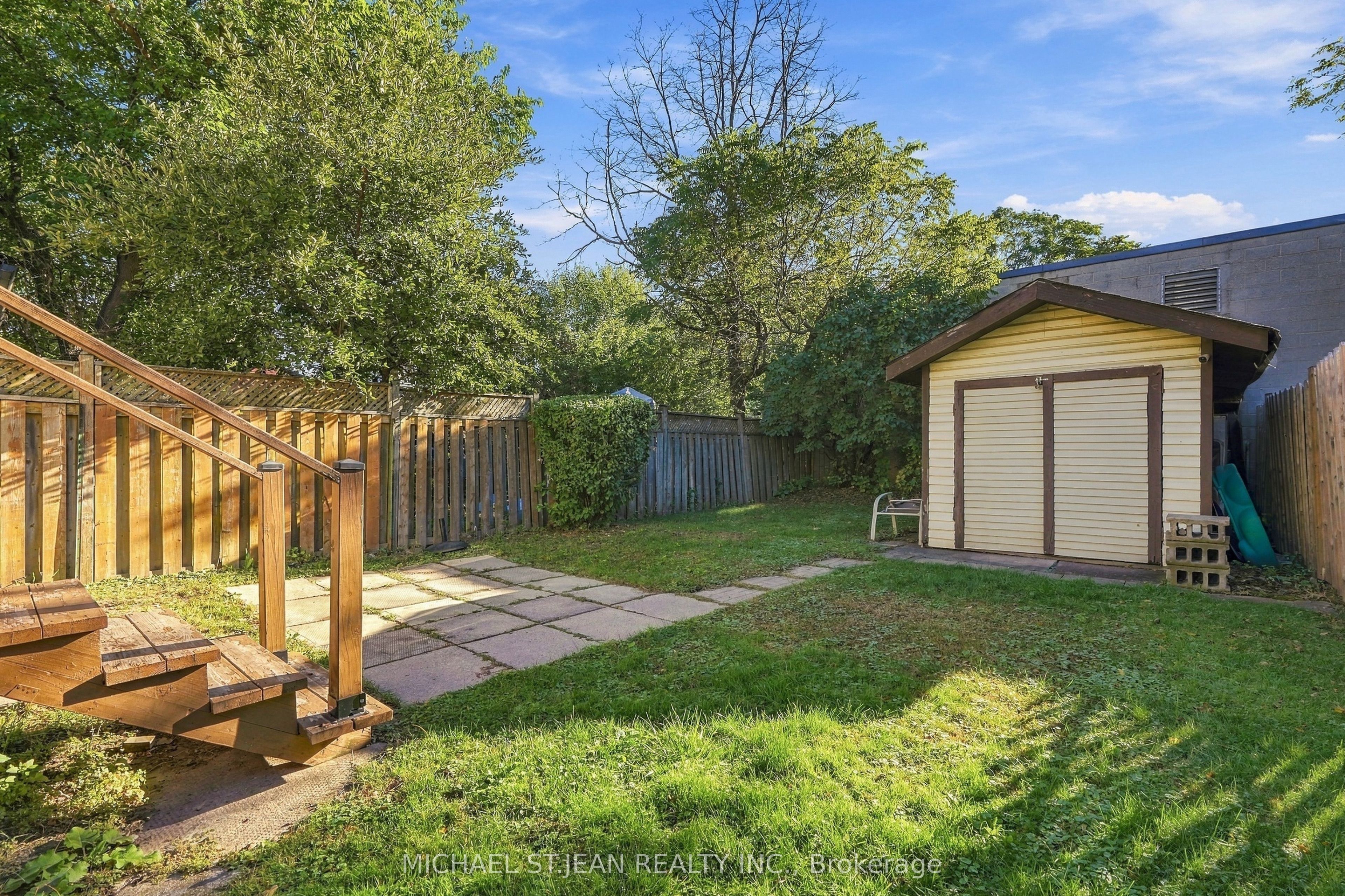 16 Albemarle Street Property Photo 39