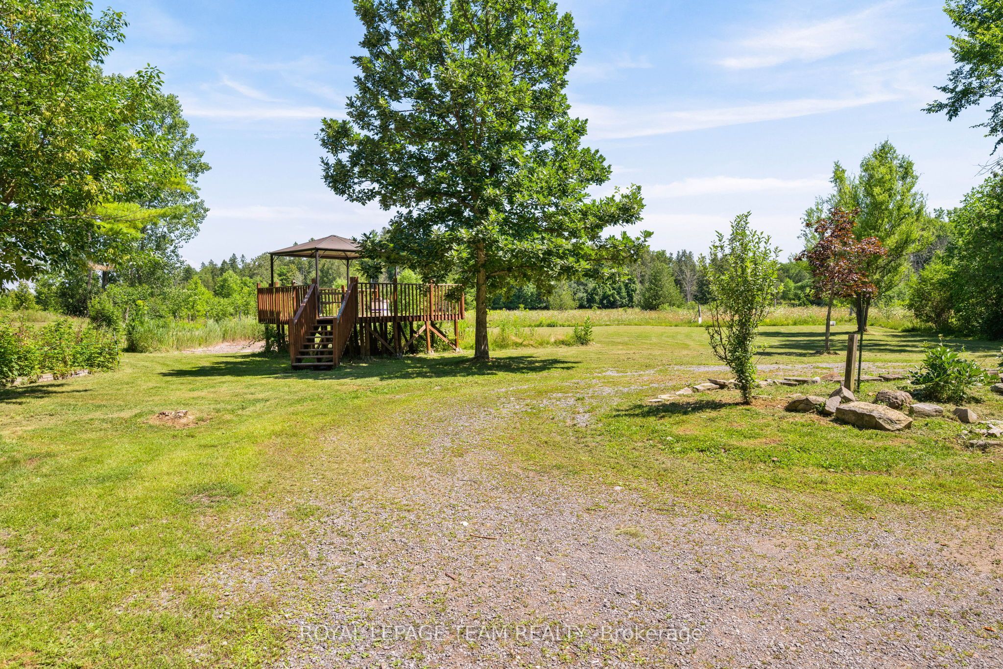 4984 Dunrobin Road Property Photo 12