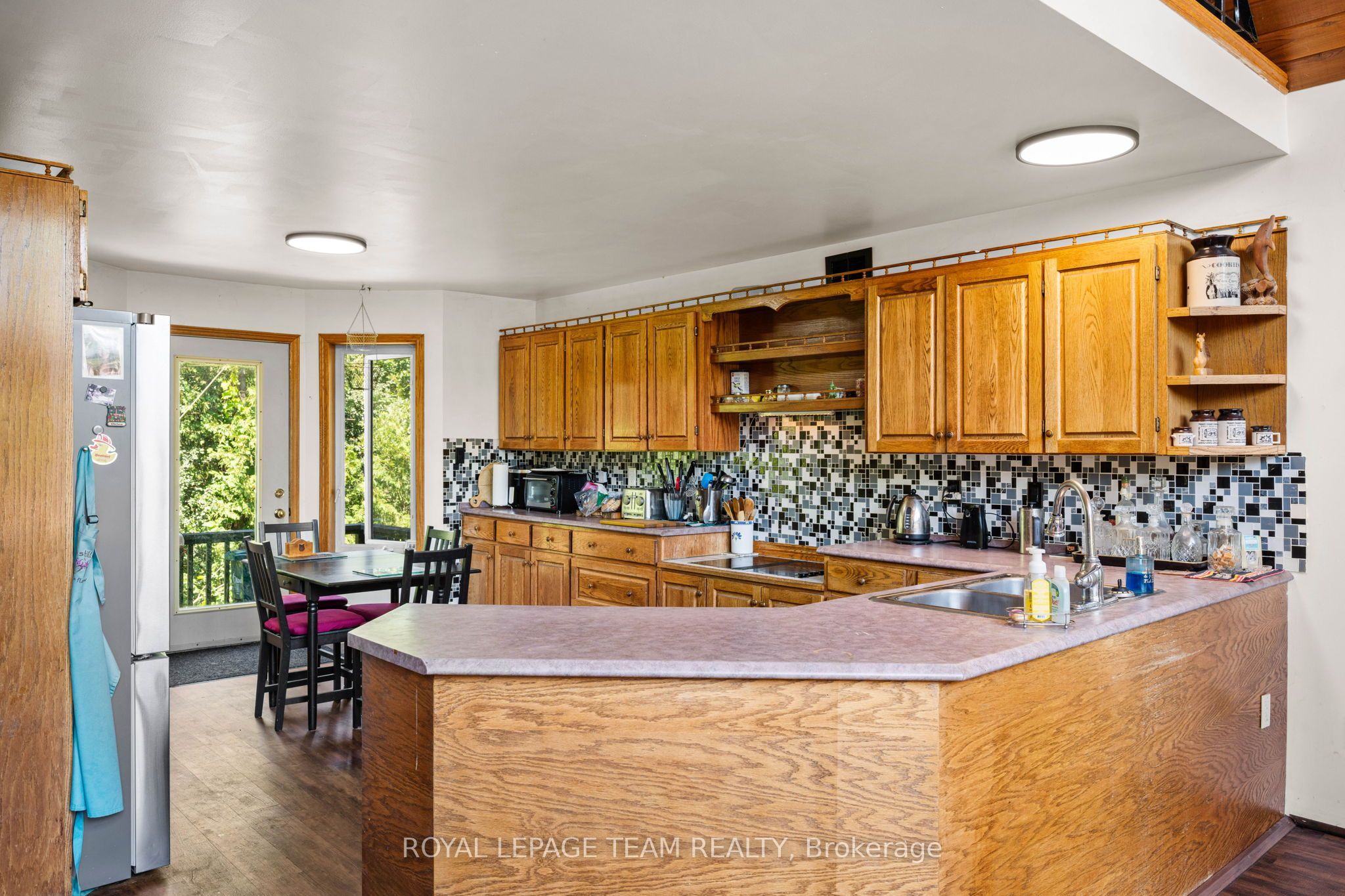 4984 Dunrobin Road Property Photo 23
