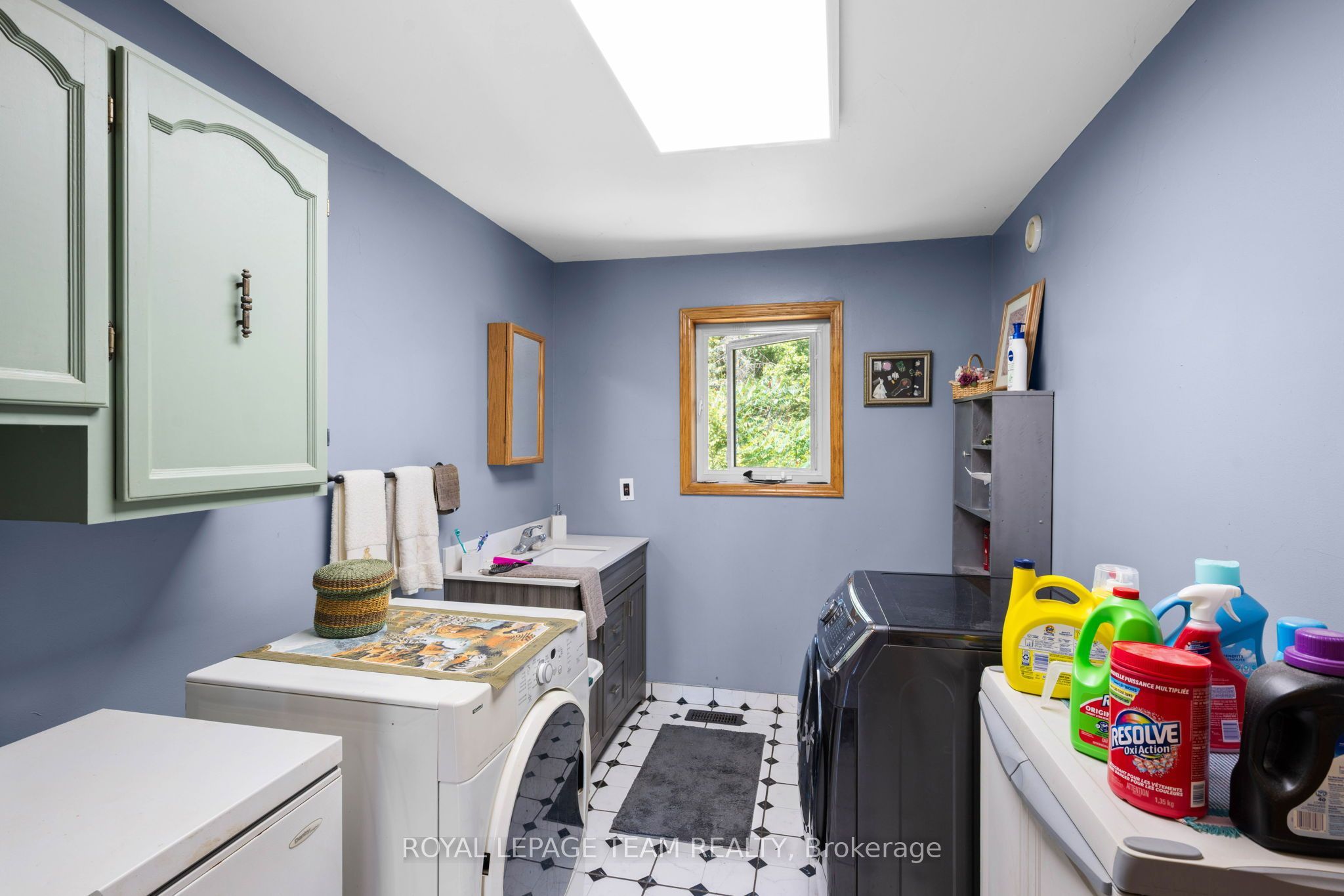 4984 Dunrobin Road Property Photo 30