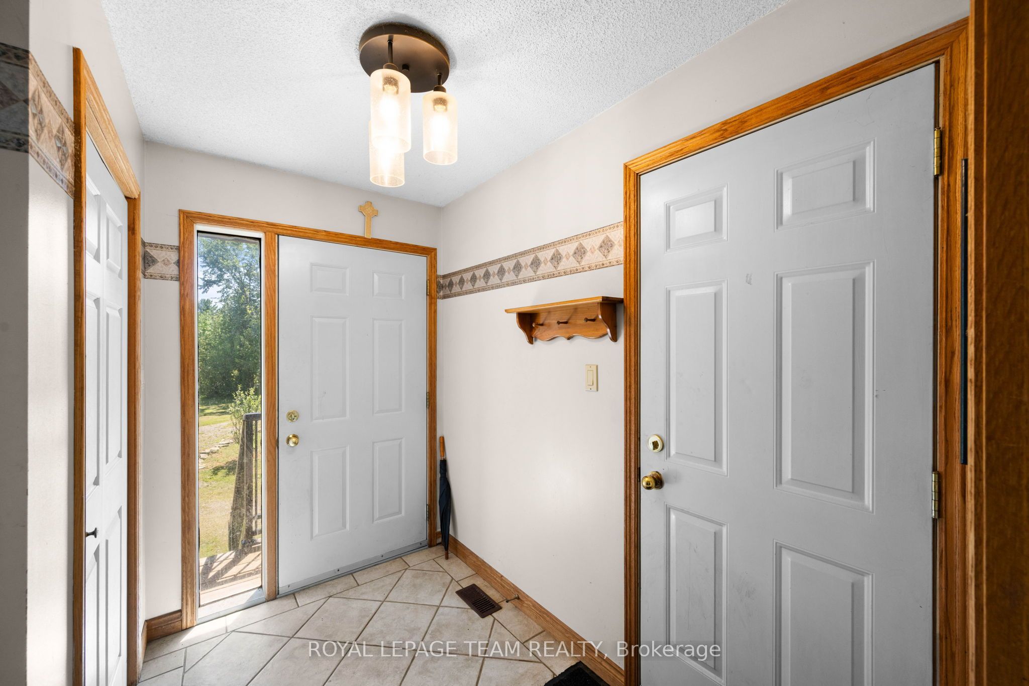 4984 Dunrobin Road Property Photo 31