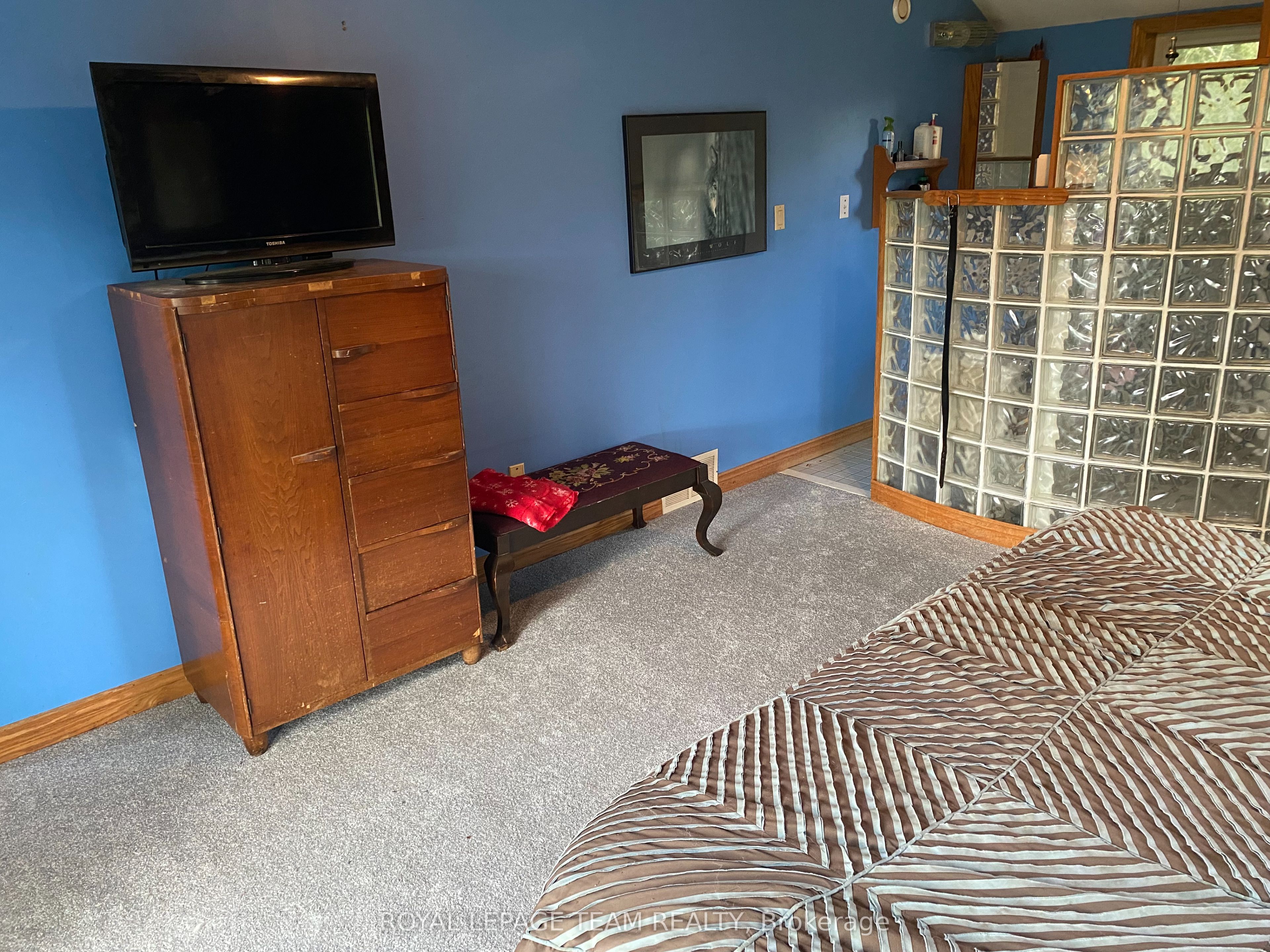4984 Dunrobin Road Property Photo 35