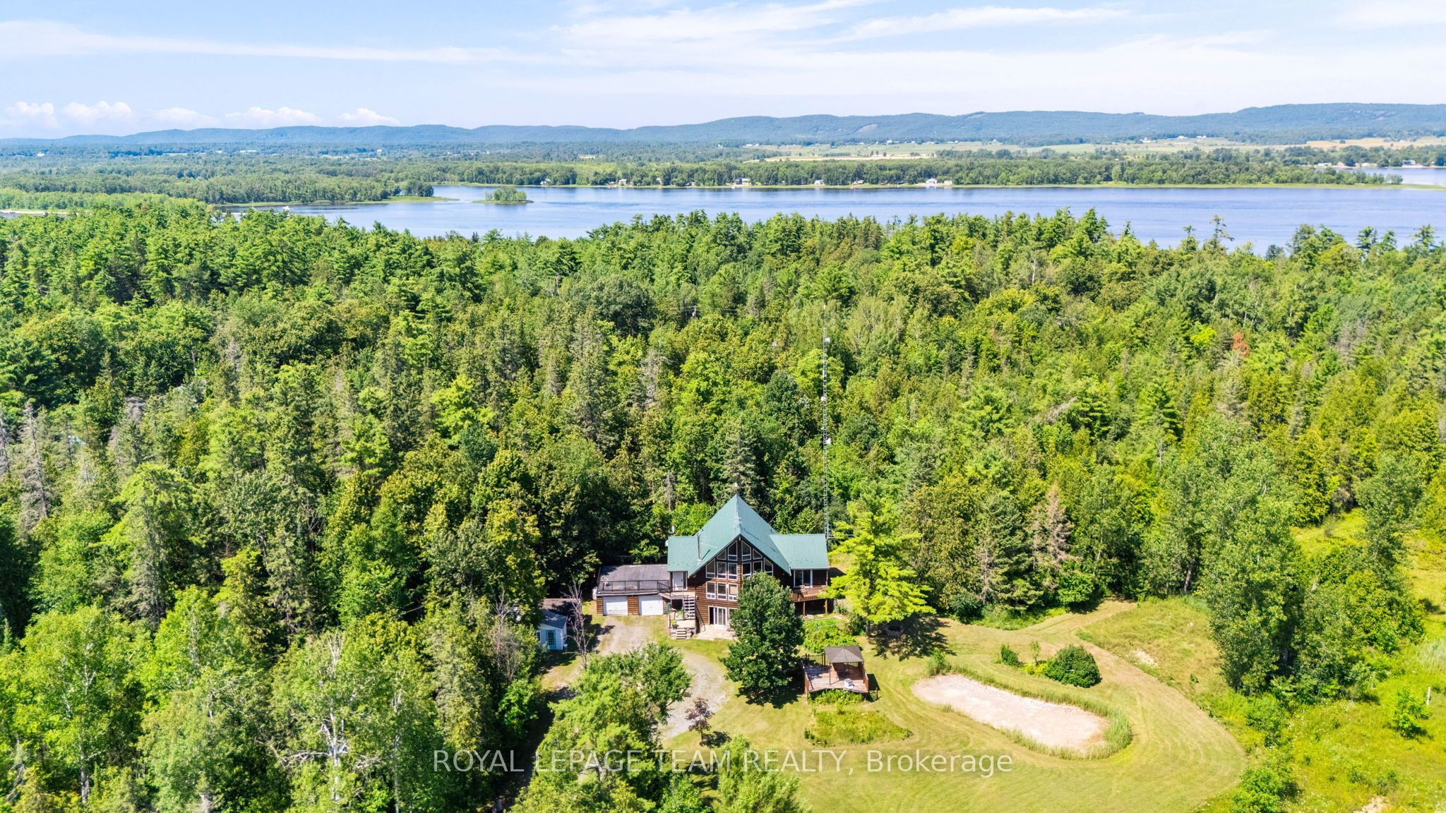 4984 Dunrobin Road Property Photo 46