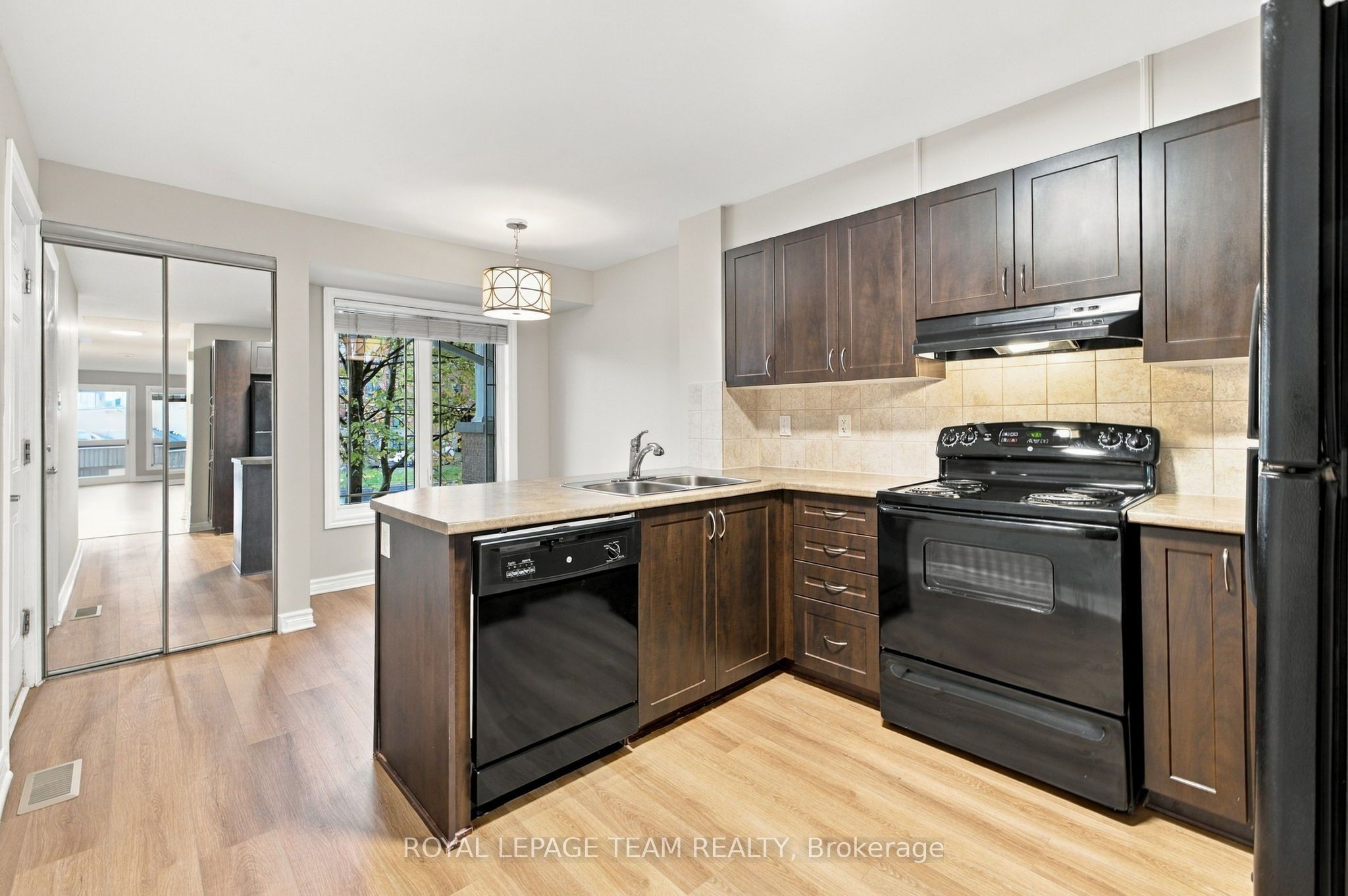 668 Chapman Mills Drive A Property Photo 8