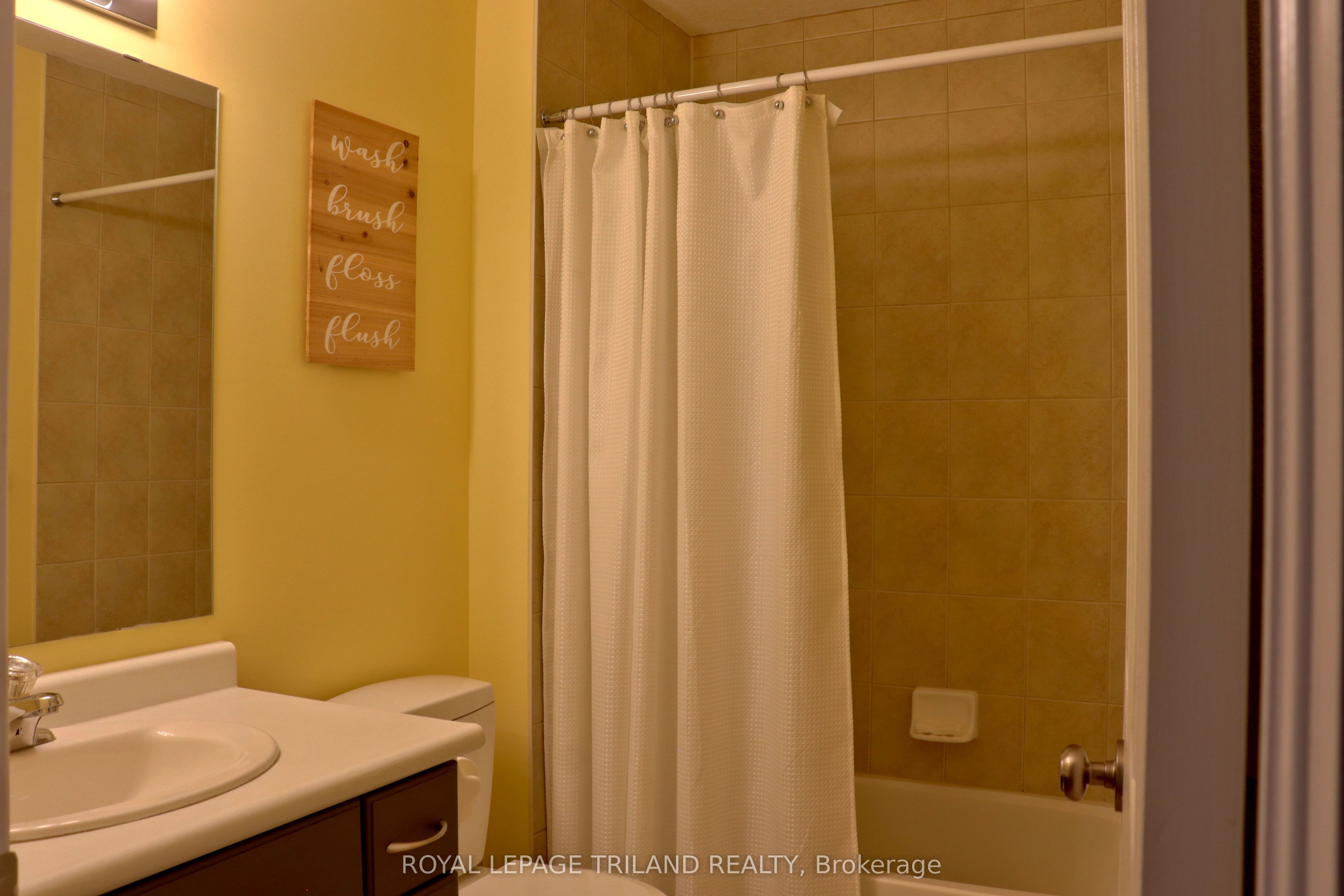 821 Sprucewood Drive Property Photo 4