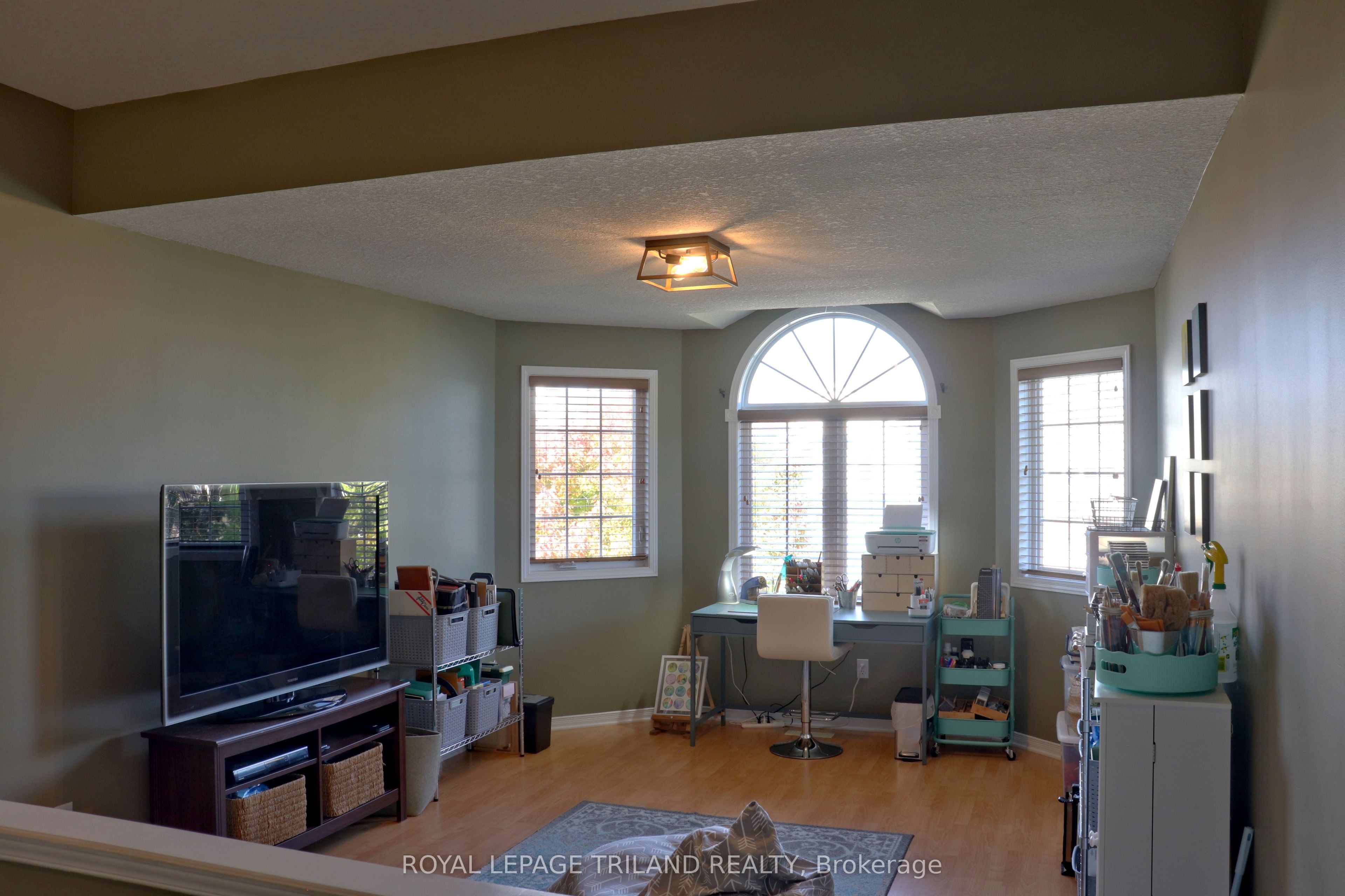 821 Sprucewood Drive Property Photo 7