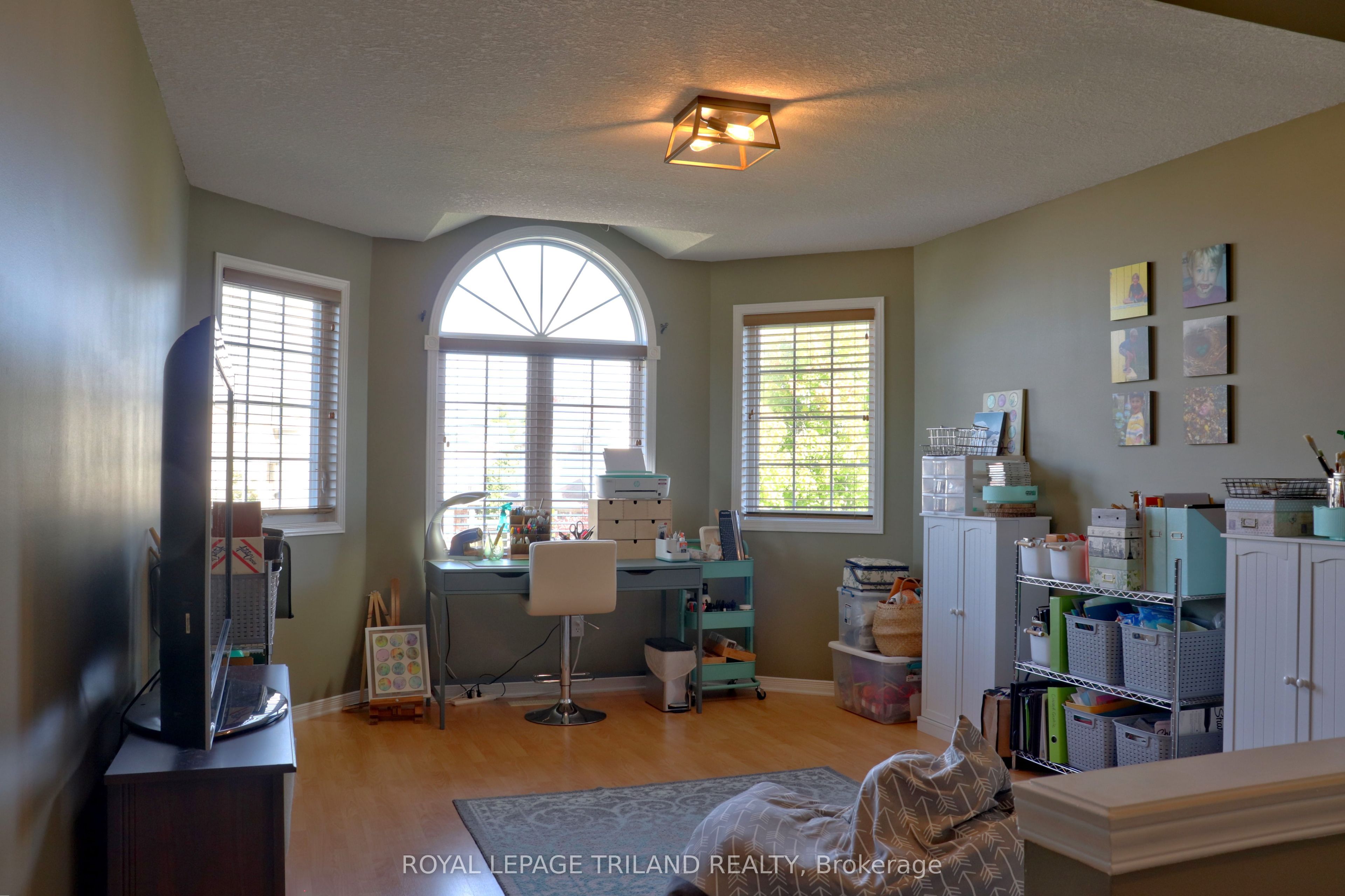 821 Sprucewood Drive Property Photo 8