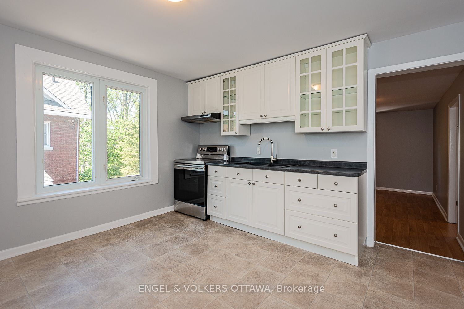 43a Clarendon Avenue Property Photo 11