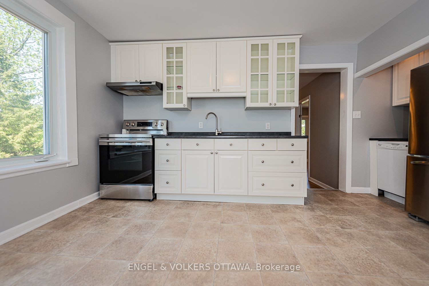 43a Clarendon Avenue Property Photo 13