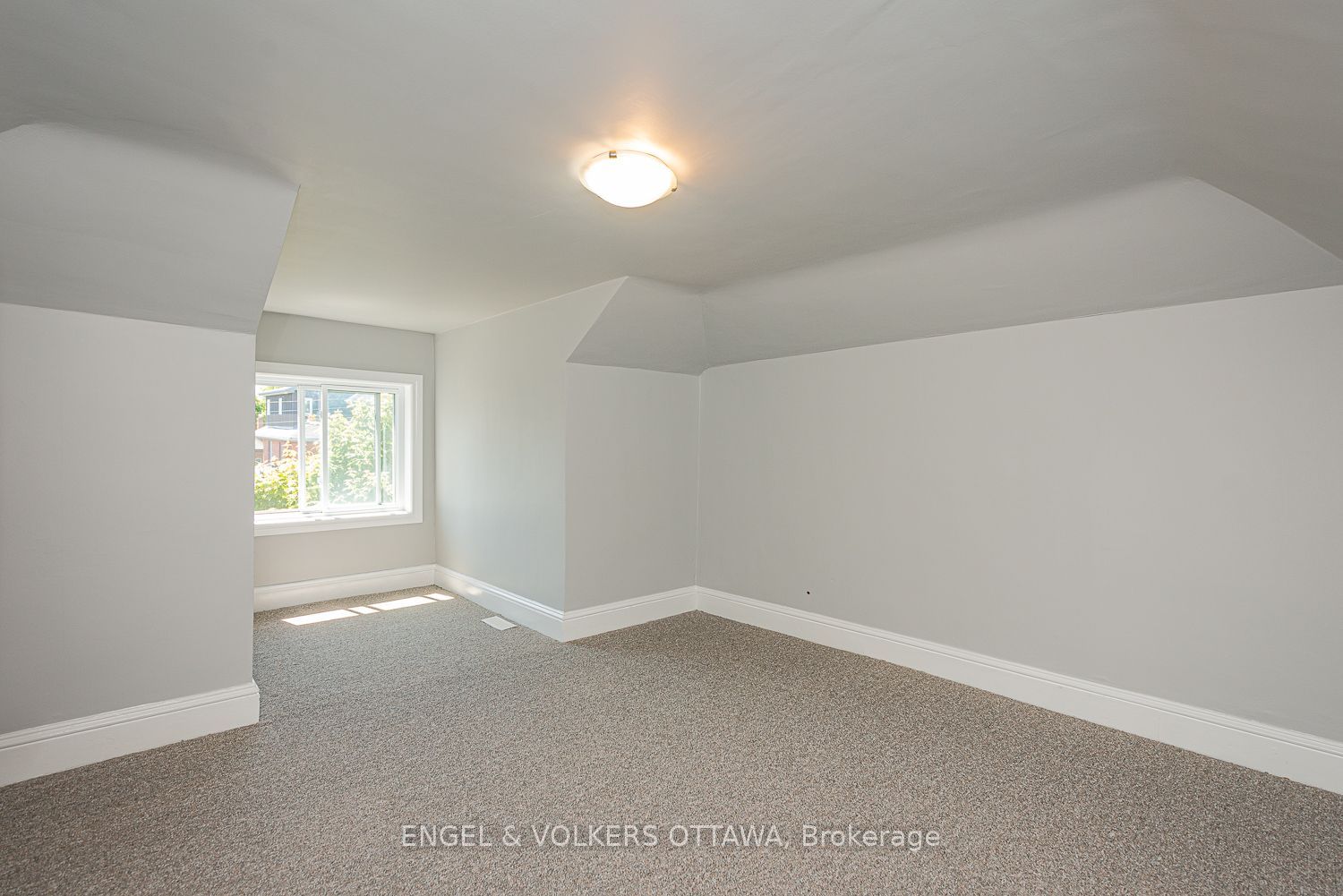 43a Clarendon Avenue Property Photo 29