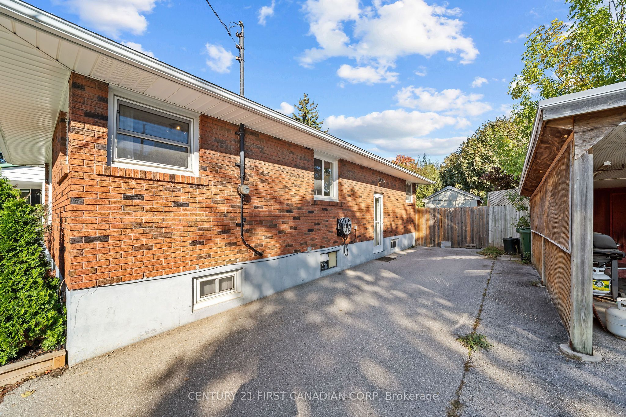 180 Forest Avenue Property Photo 4