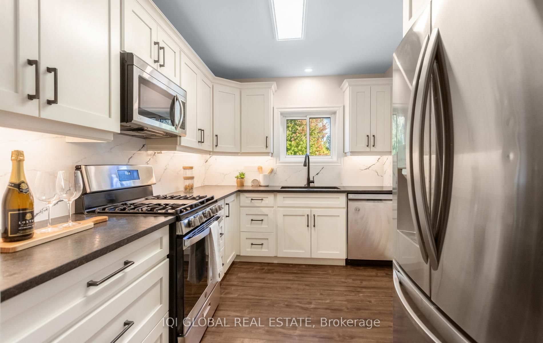 504 E Brucedale Avenue E Property Photo 11