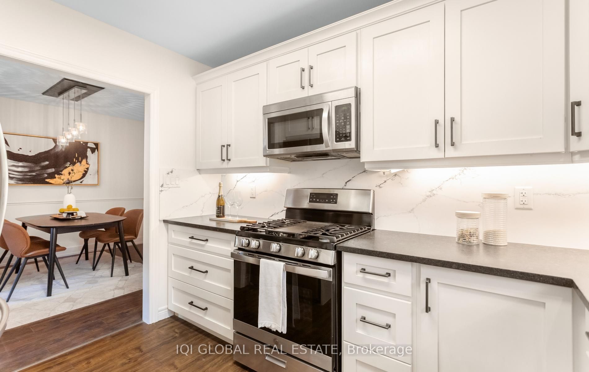 504 E Brucedale Avenue E Property Photo 12