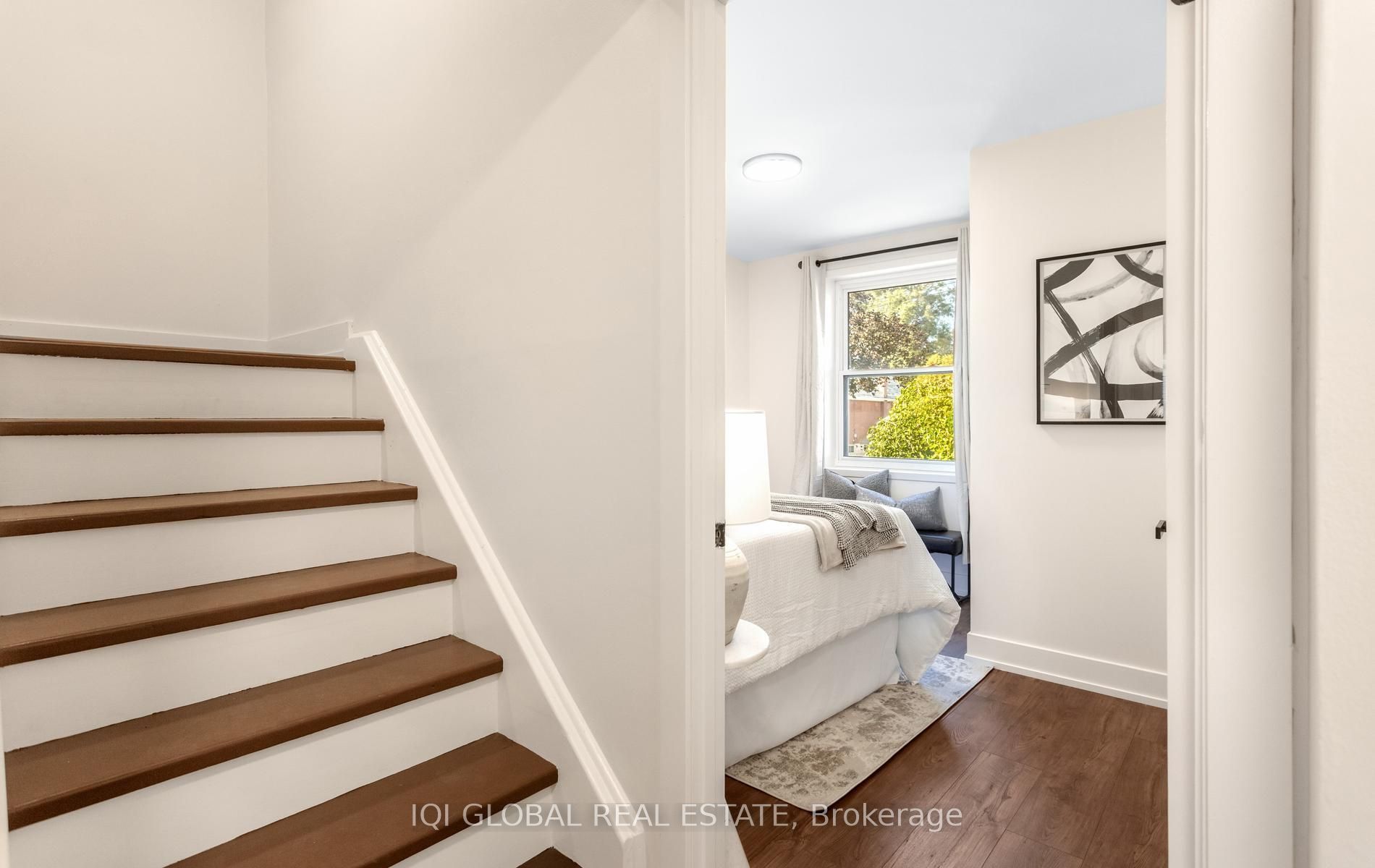 504 E Brucedale Avenue E Property Photo 14