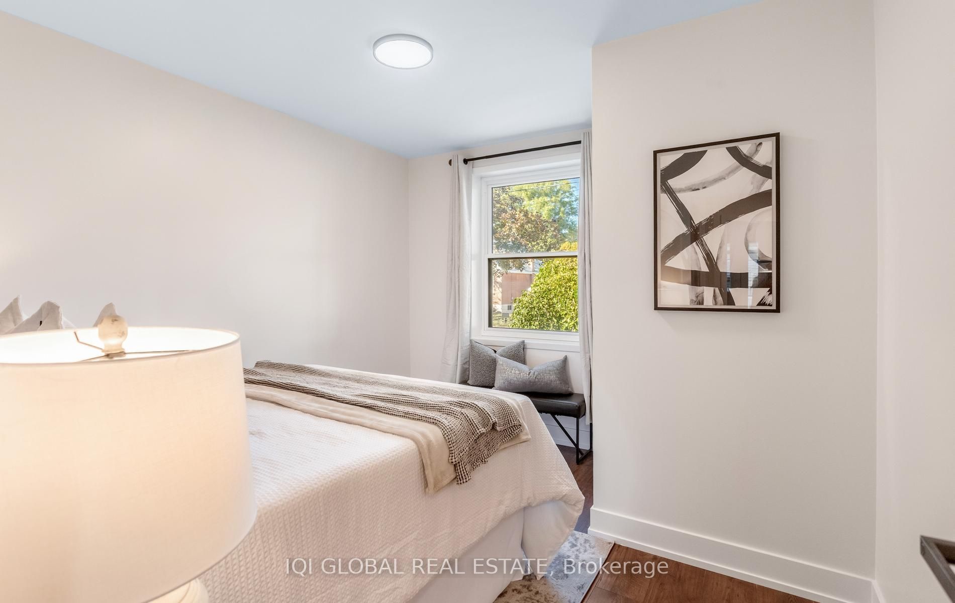 504 E Brucedale Avenue E Property Photo 16