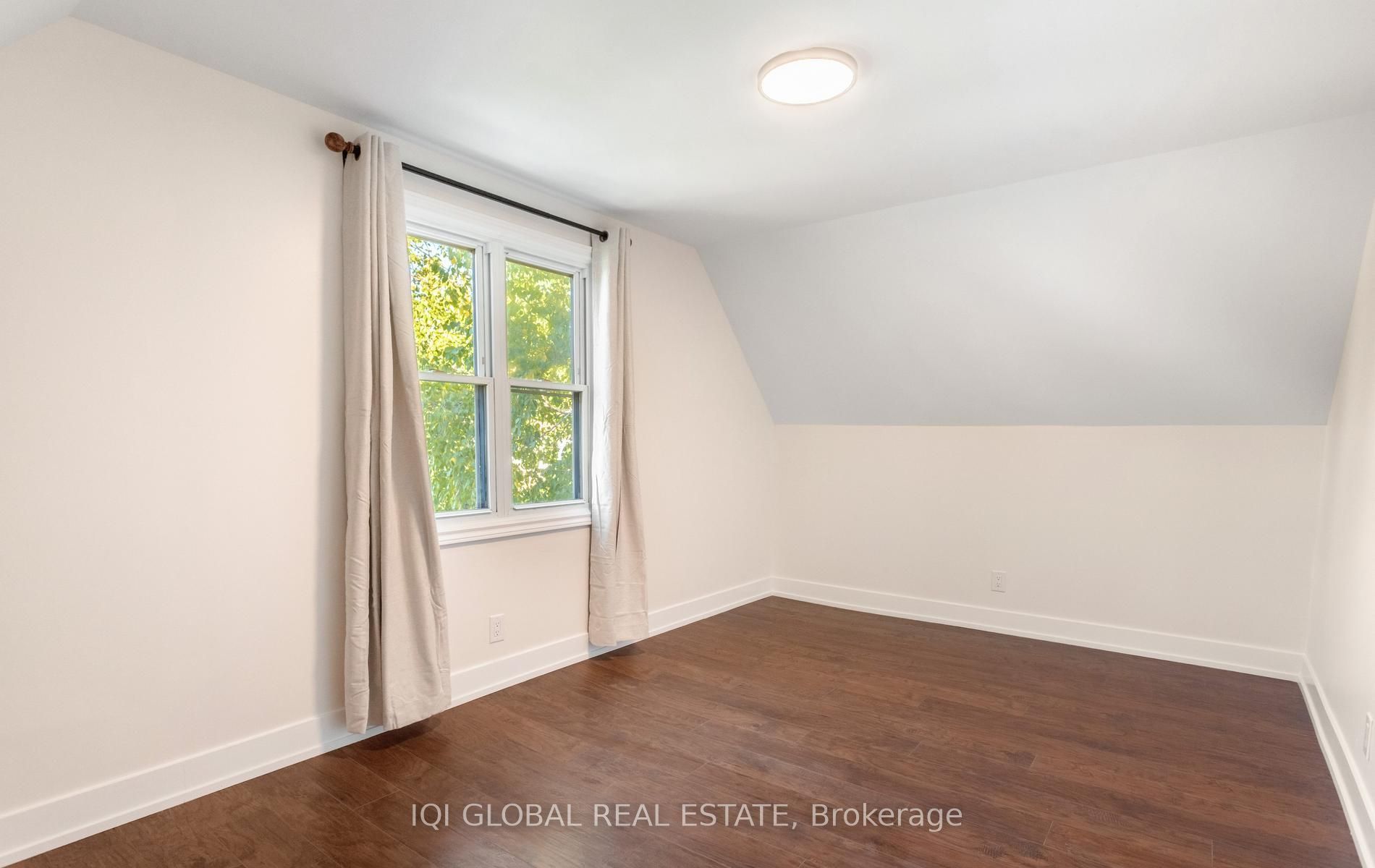 504 E Brucedale Avenue E Property Photo 25