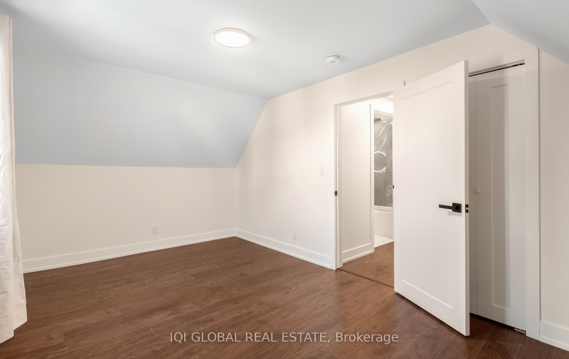 504 E Brucedale Avenue E Property Photo 26