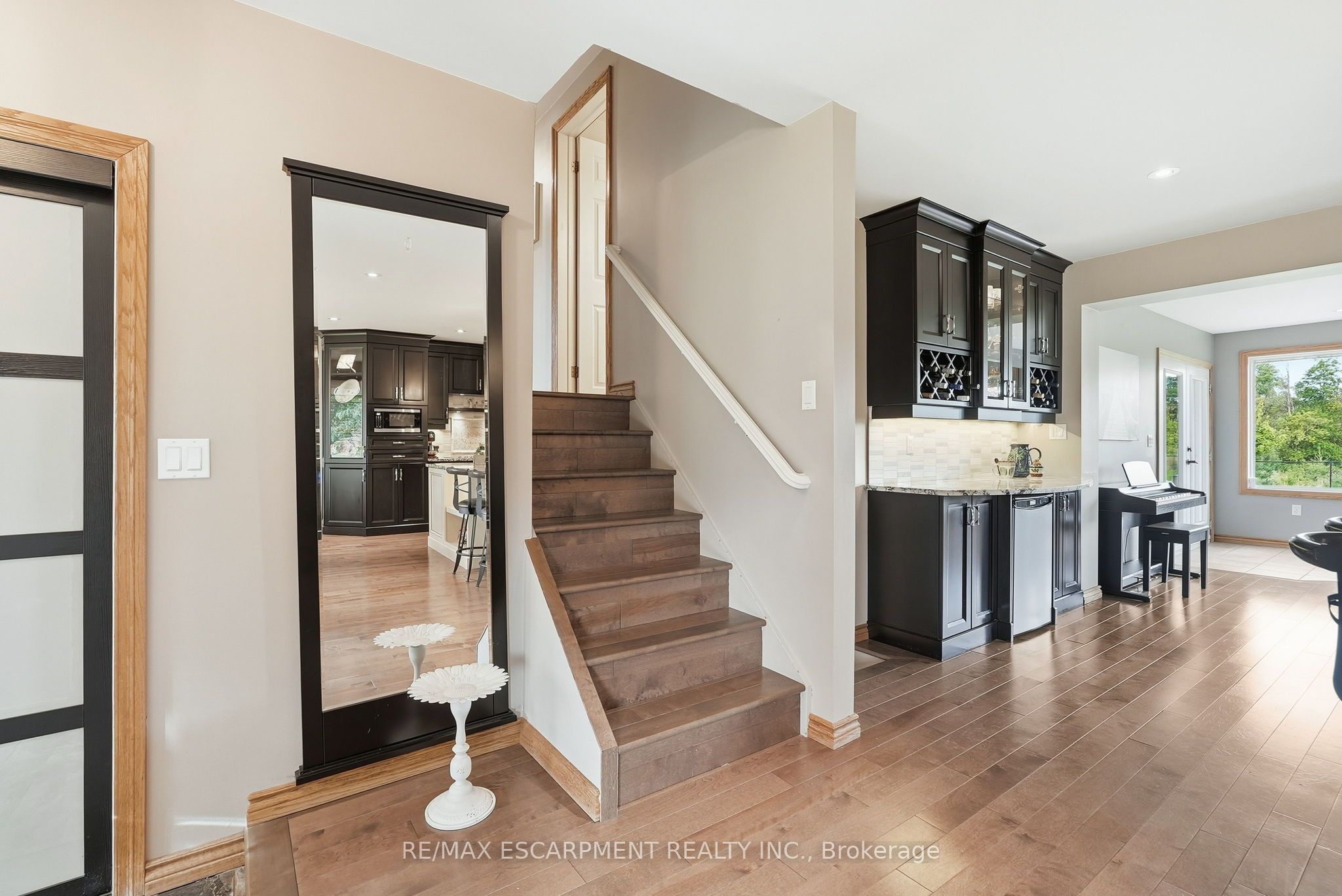 826 Millgrove Side Road Property Photo 19