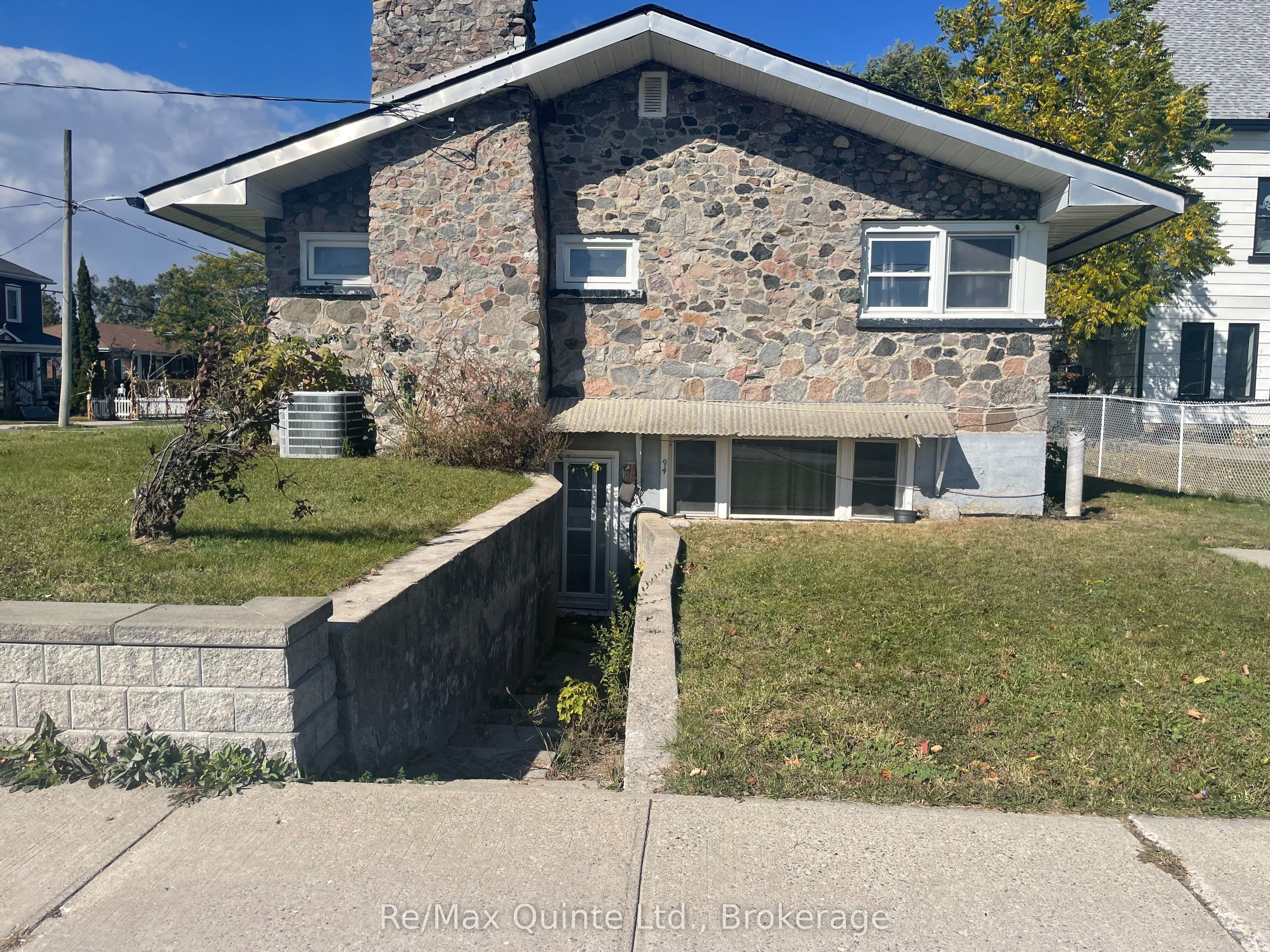 1 Lorne Avenue Property Photo 3