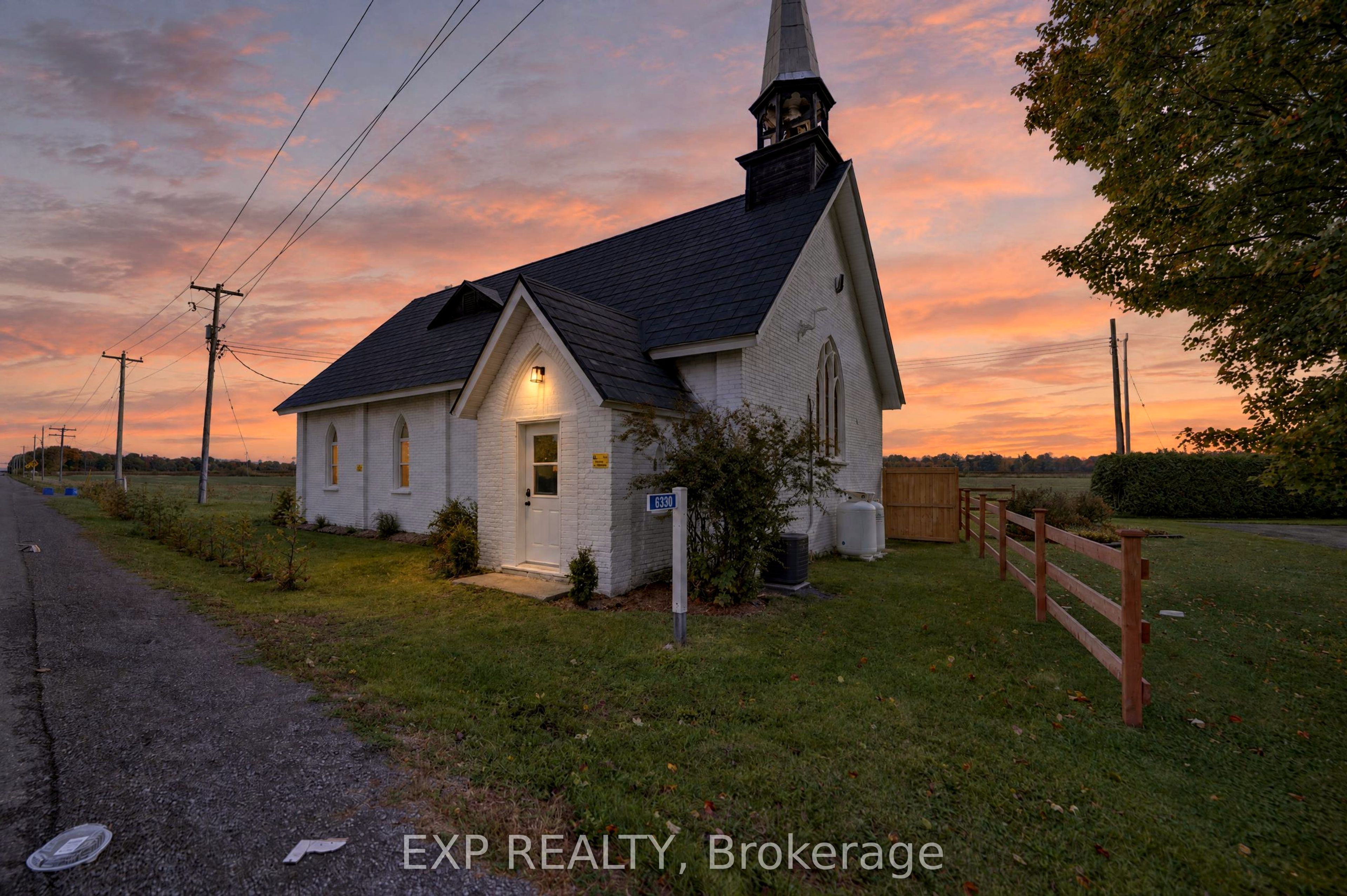 6330 County Rd 10 Line Property Photo 1