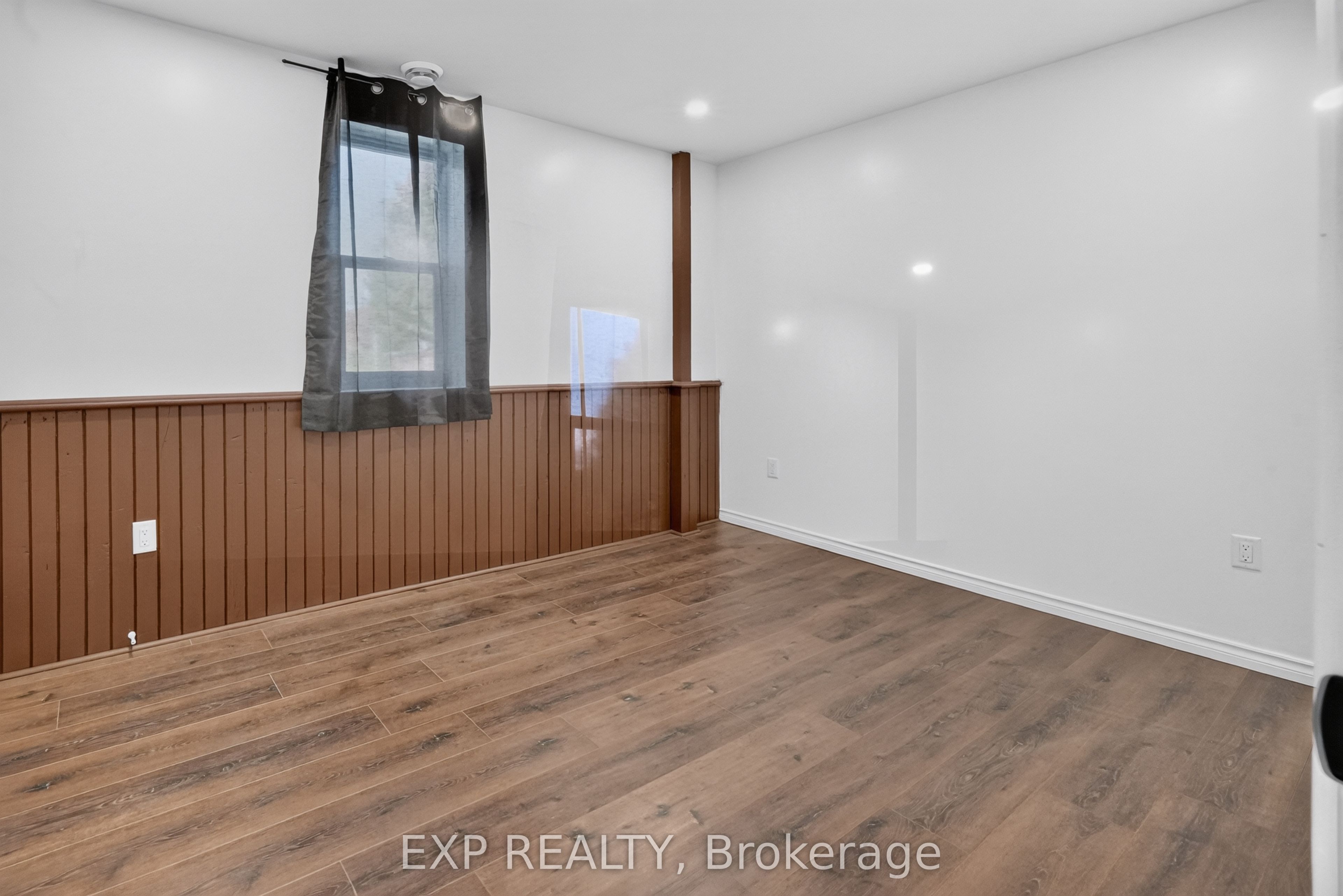 6330 County Rd 10 Line Property Photo 10