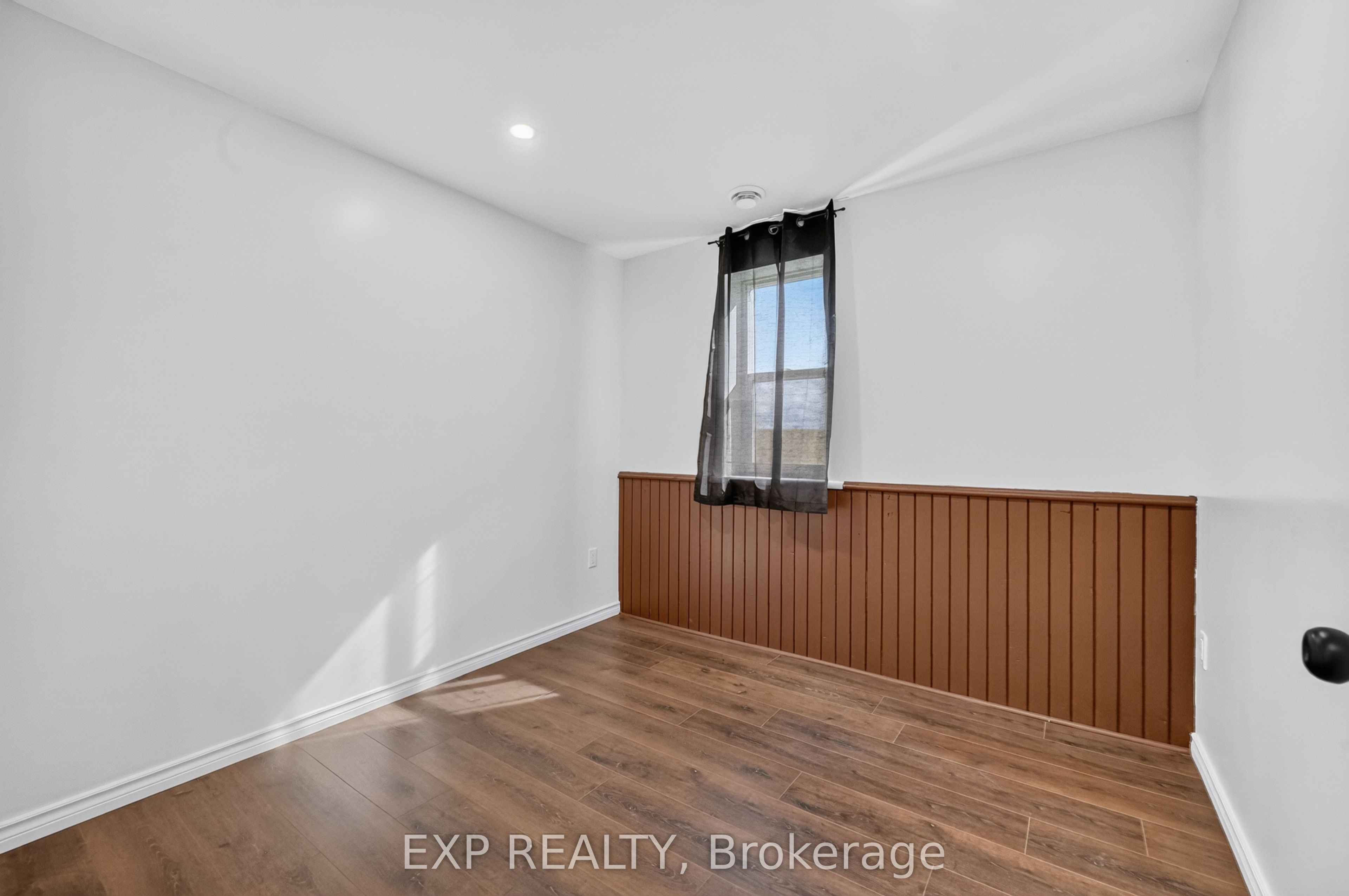 6330 County Rd 10 Line Property Photo 14