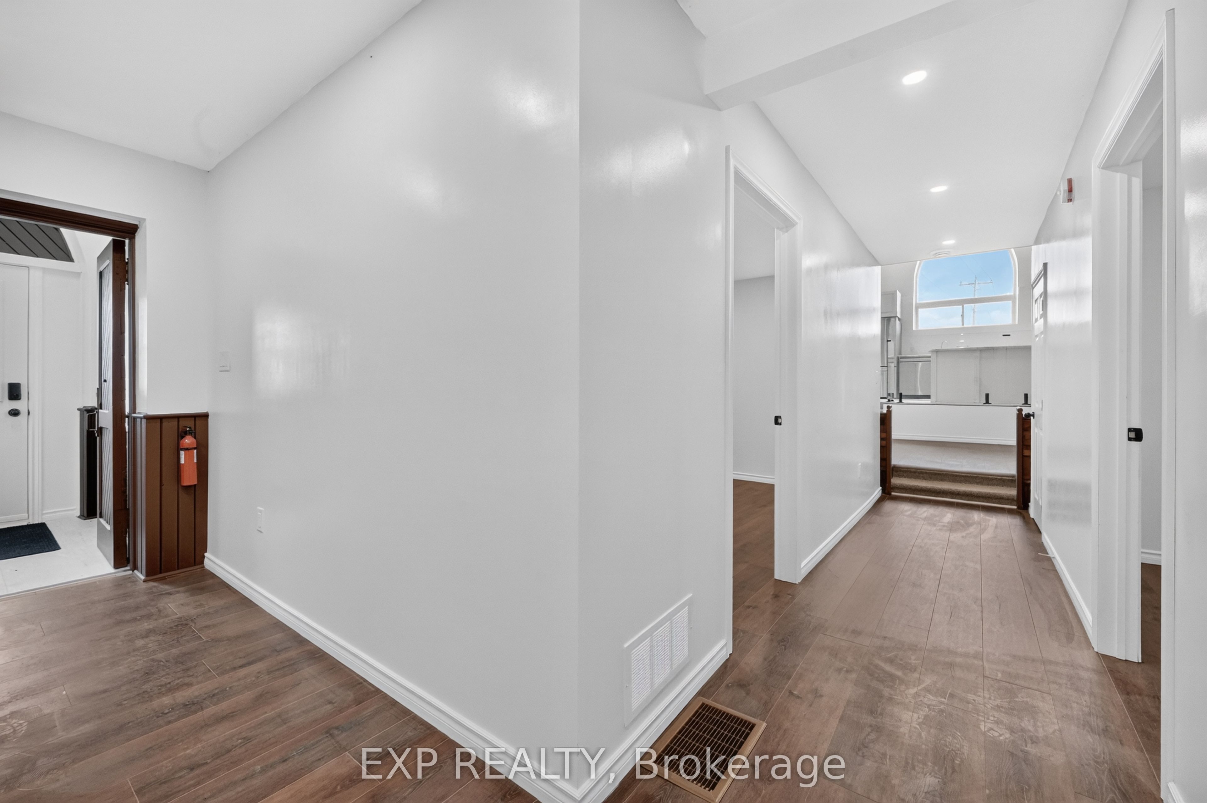 6330 County Rd 10 Line Property Photo 17