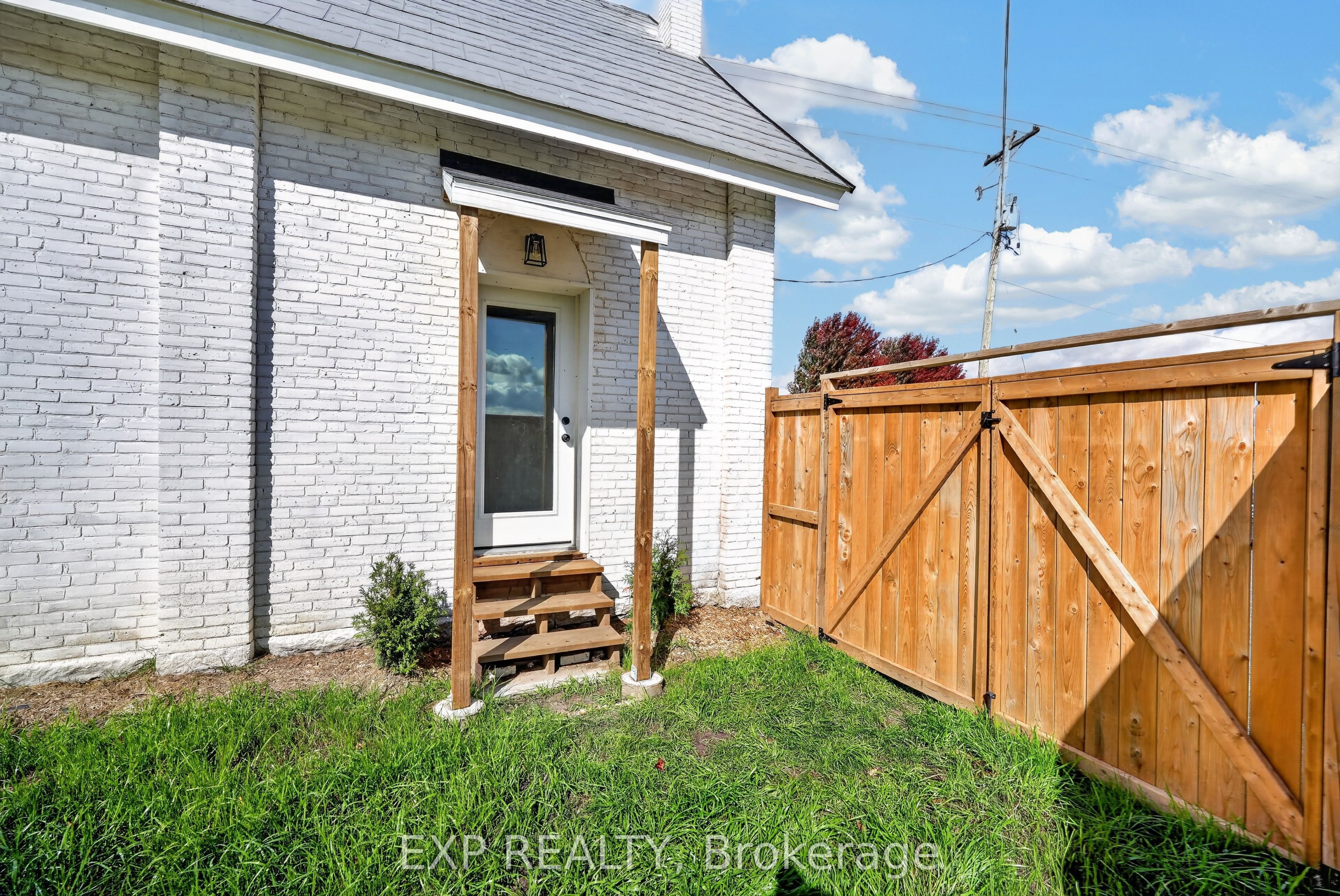 6330 County Rd 10 Line Property Photo 40