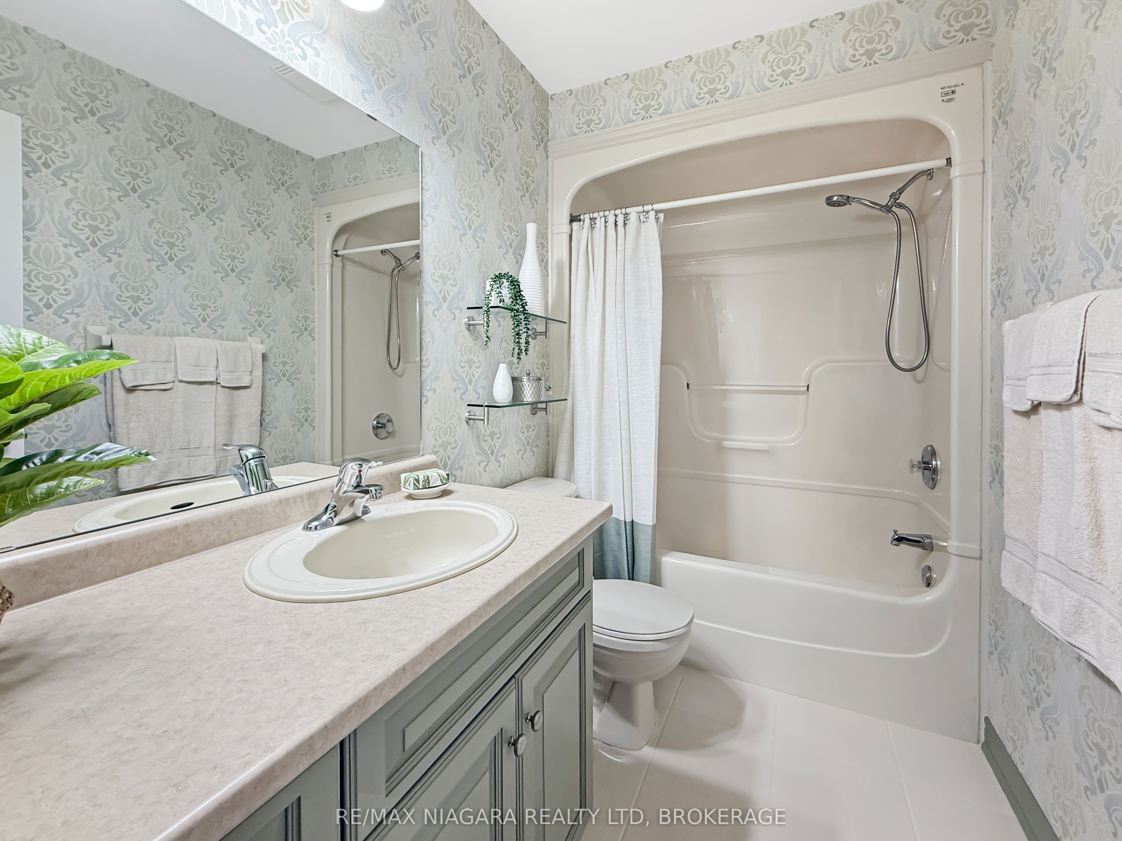 375 Jasmine Court Property Photo 28