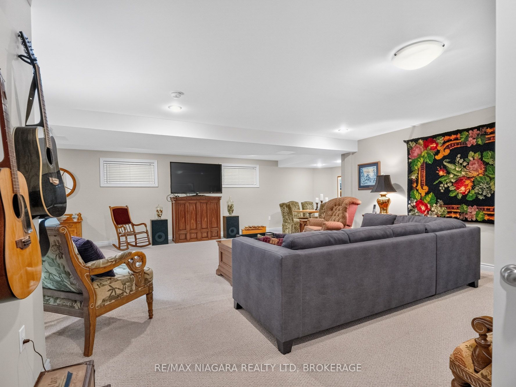 375 Jasmine Court Property Photo 33