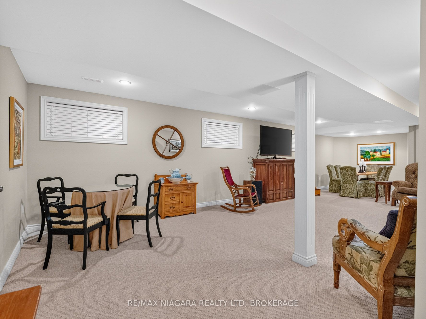 375 Jasmine Court Property Photo 35