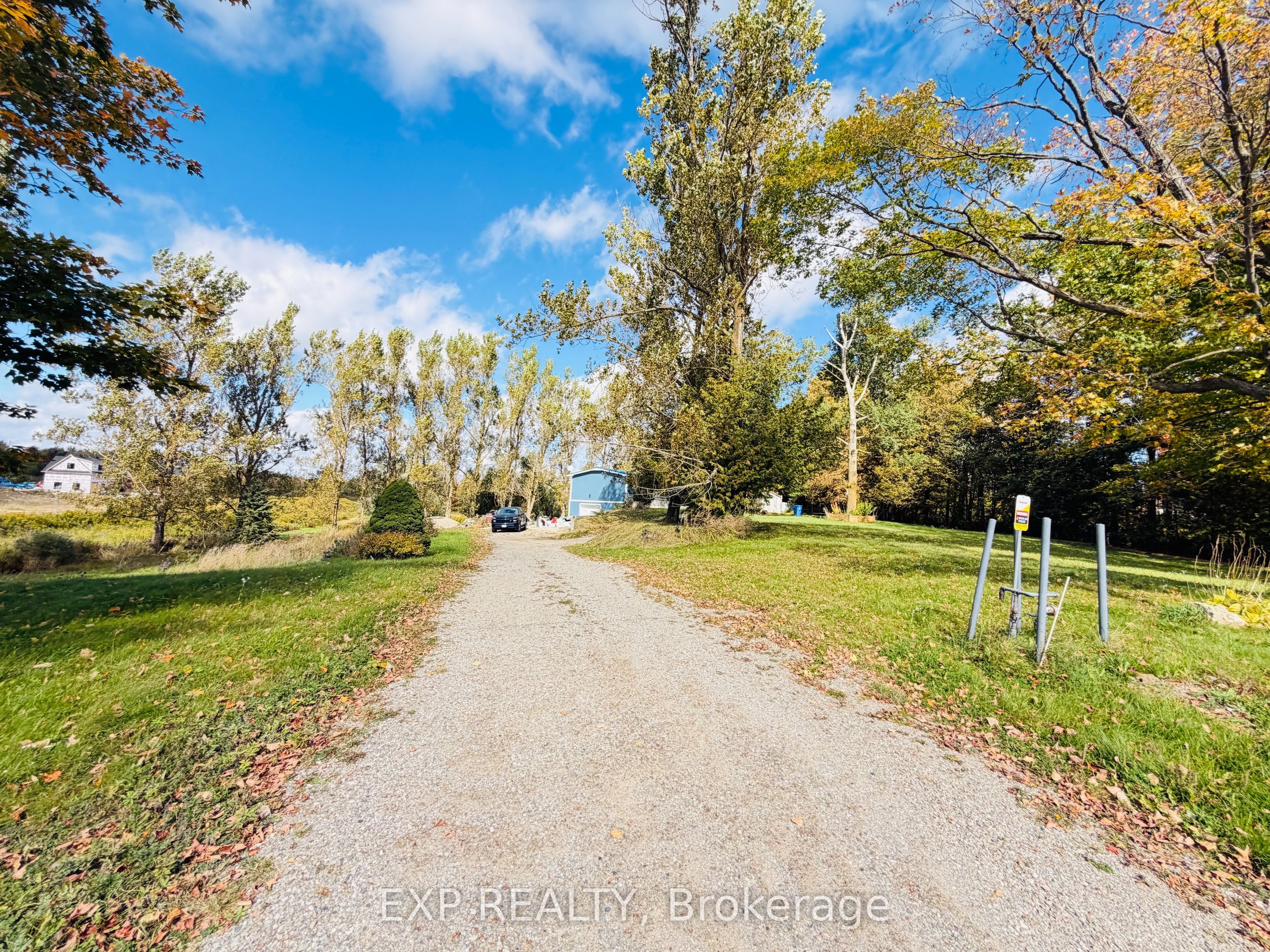 485525 30th Side Road S Property Photo 7