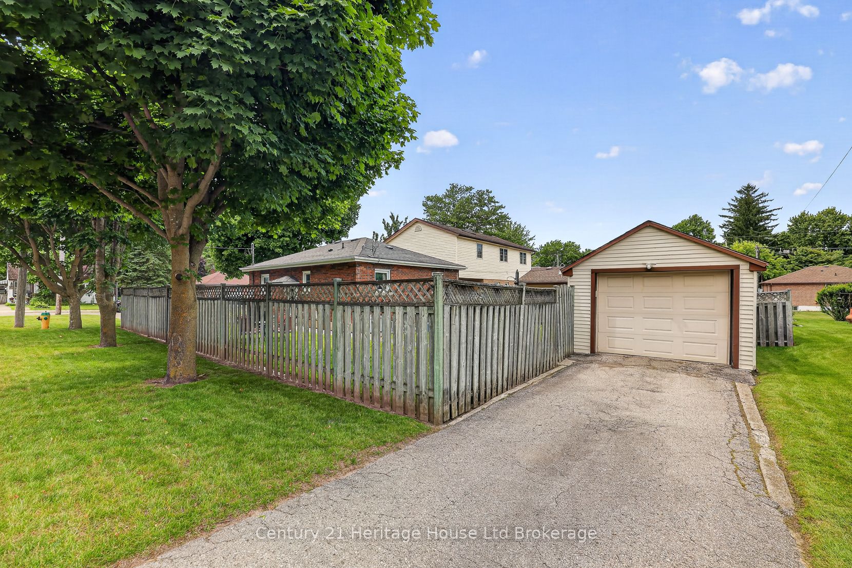209 Butler Street Property Photo 4