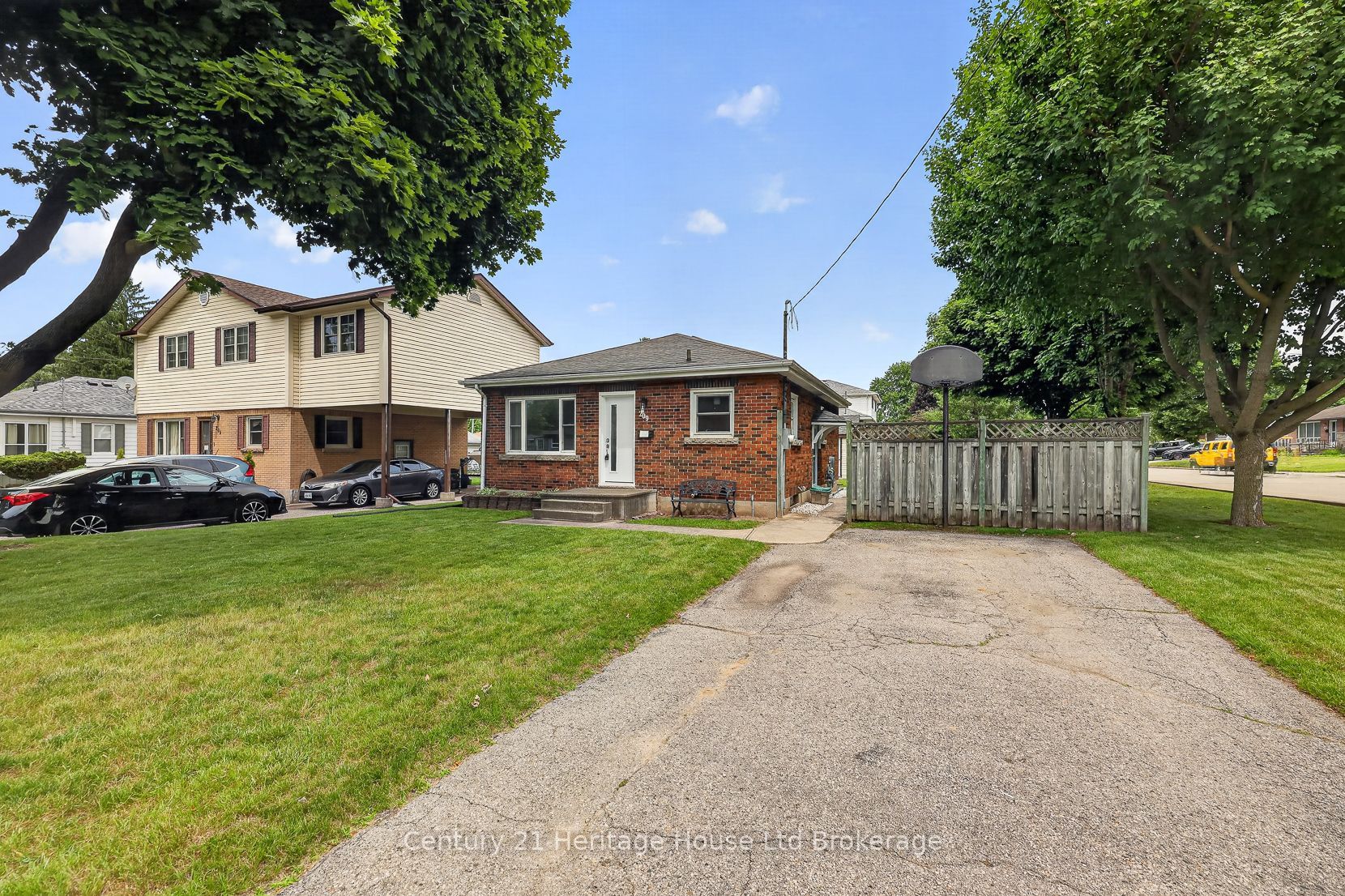 209 Butler Street Property Photo 8