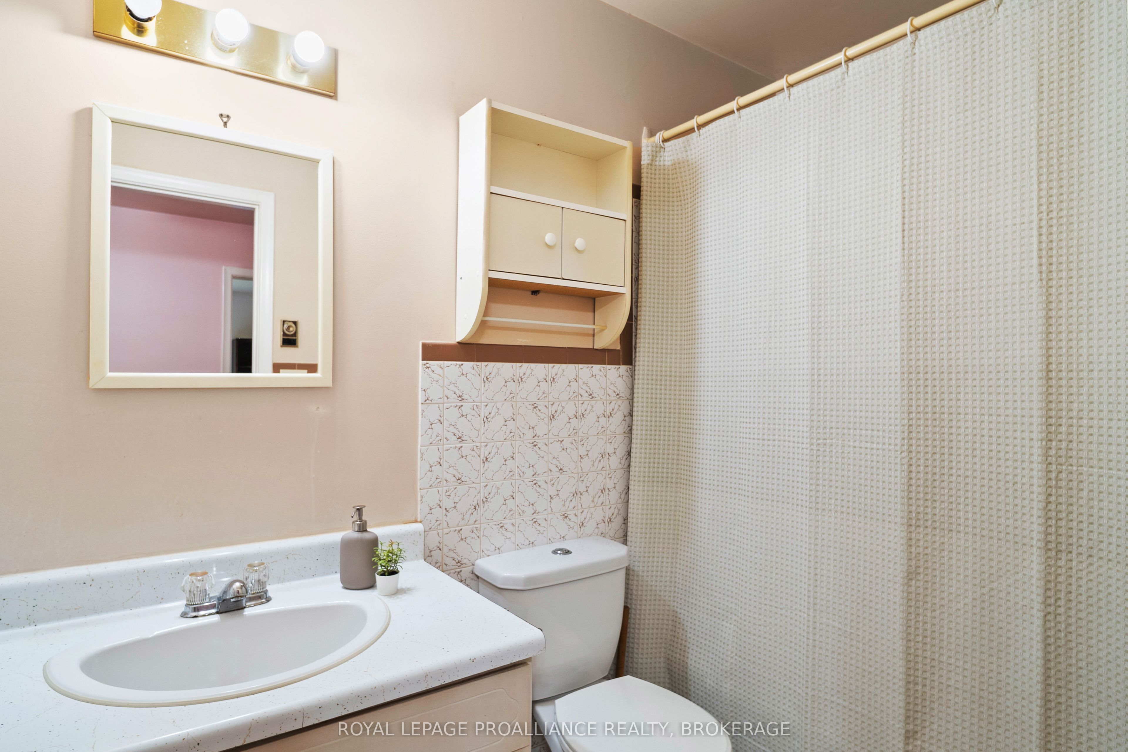 4427 Bath Road 23 Property Photo 12