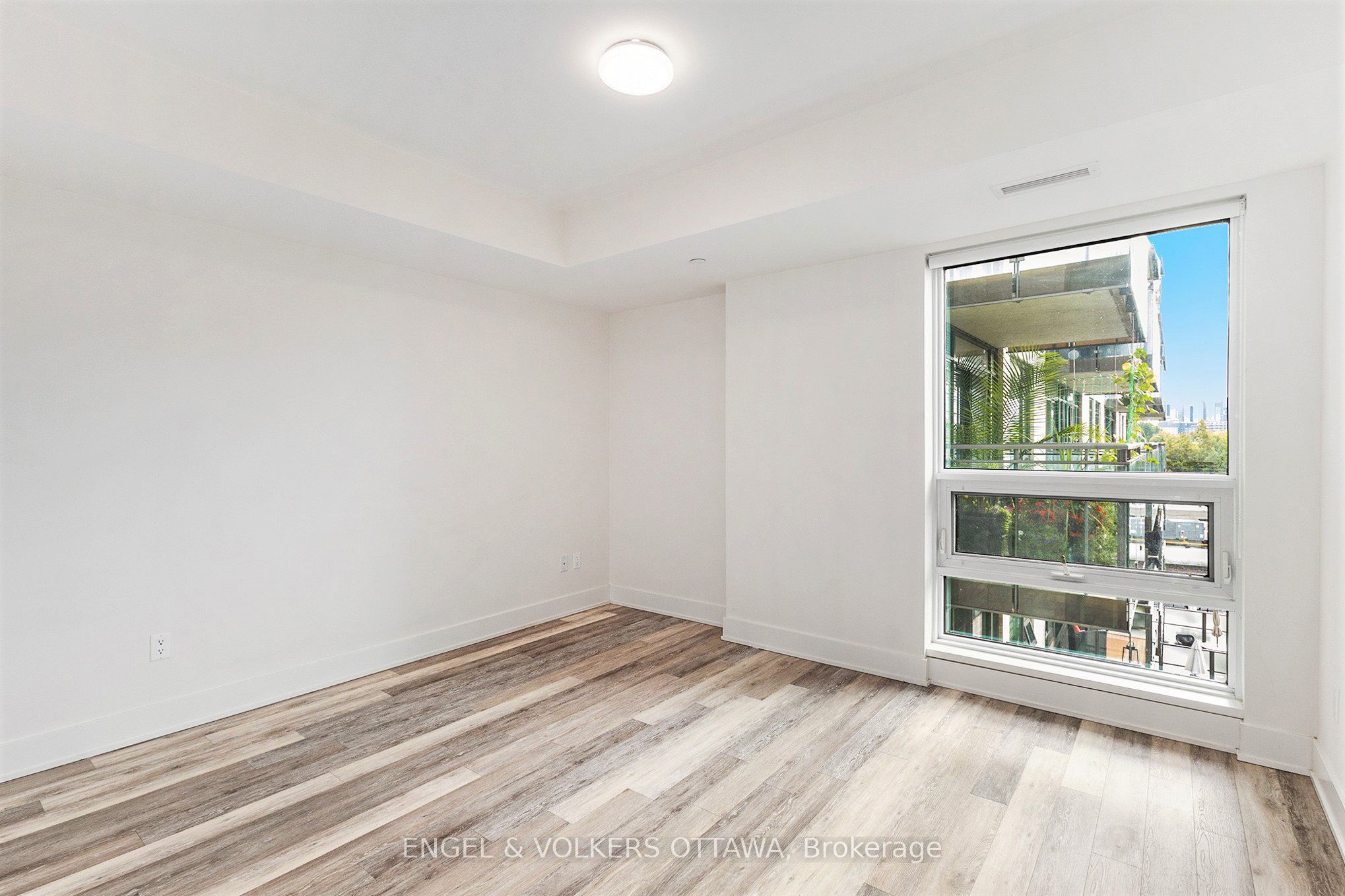 411 Mackay Street 516 Property Photo 14