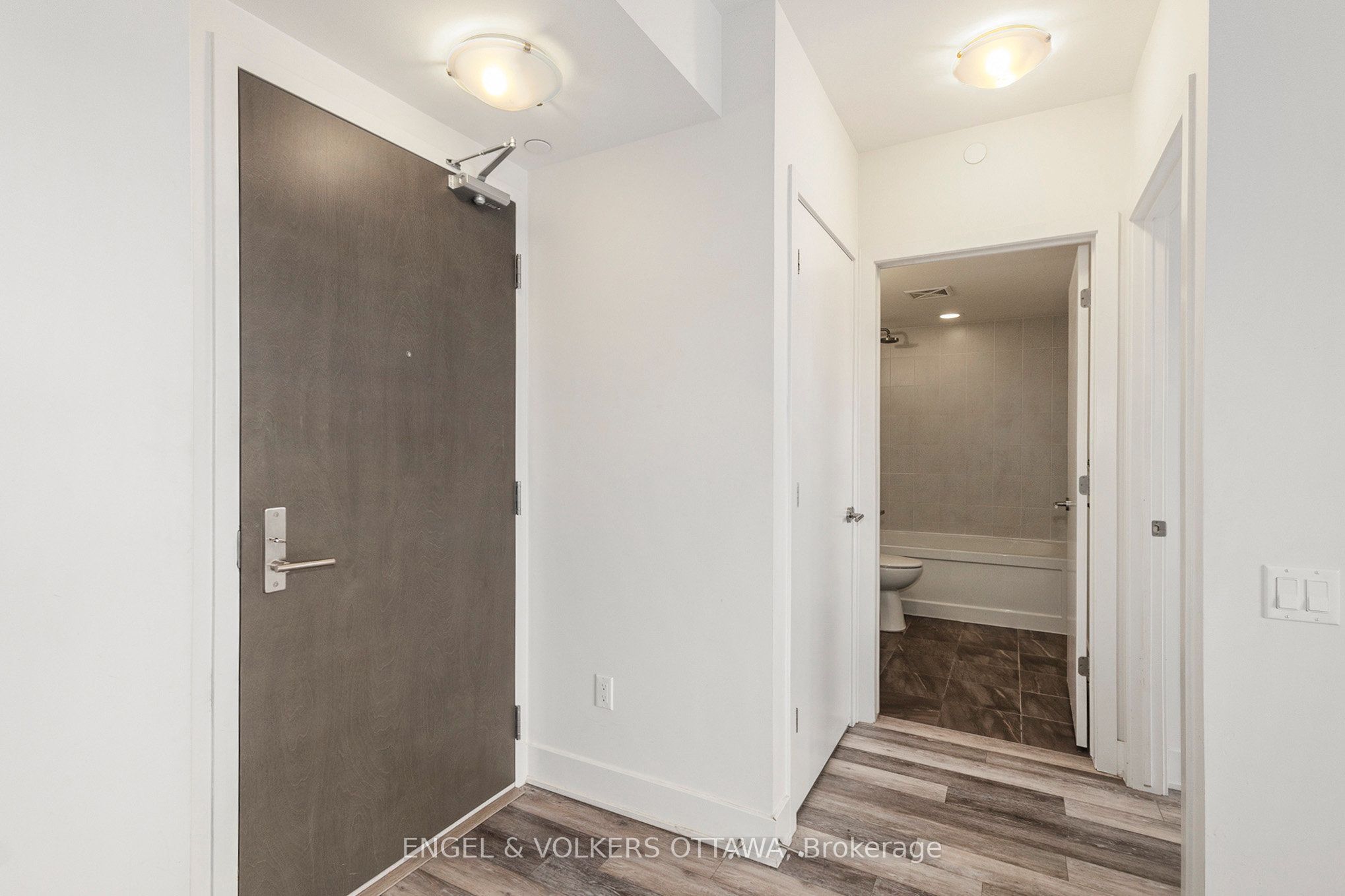 411 Mackay Street 516 Property Photo 15