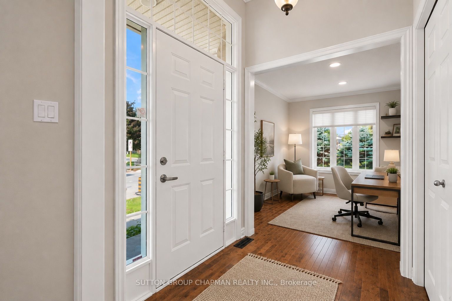 1645 Devos Drive Property Photo 3