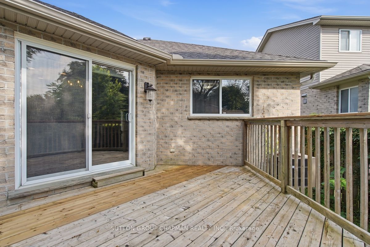 1645 Devos Drive Property Photo 35