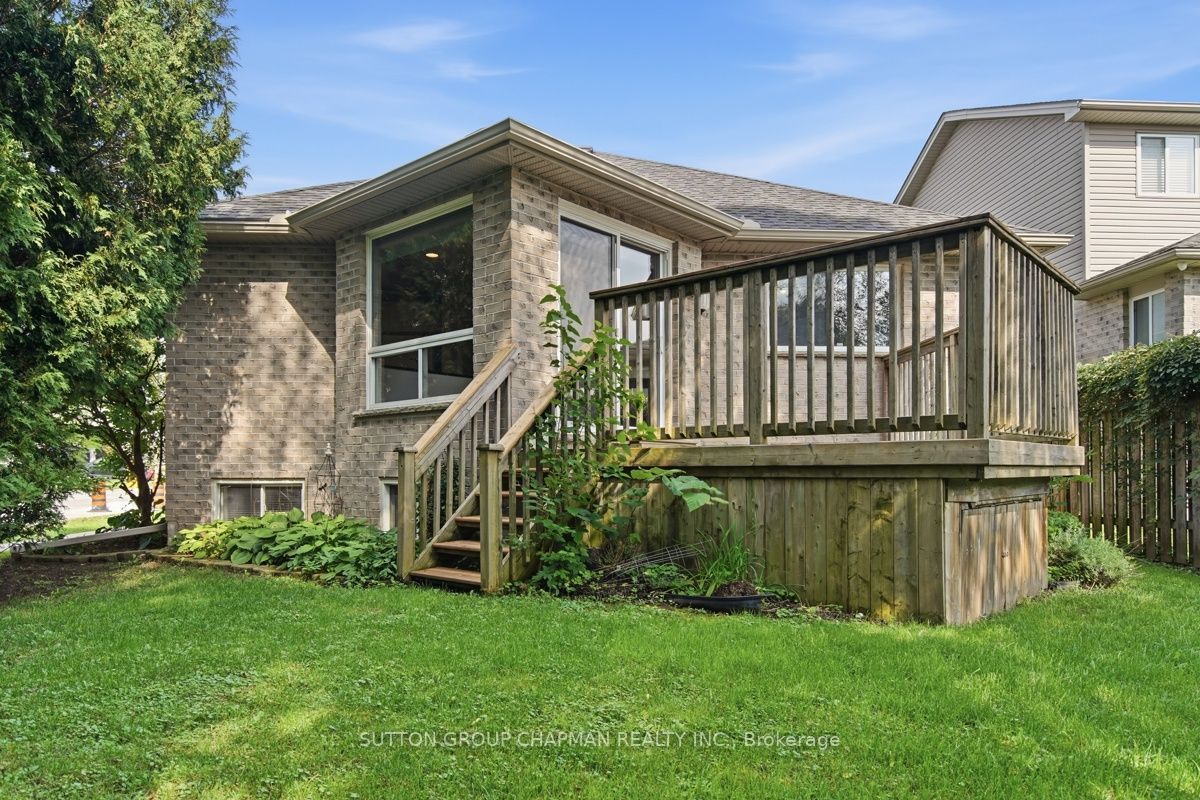 1645 Devos Drive Property Photo 38