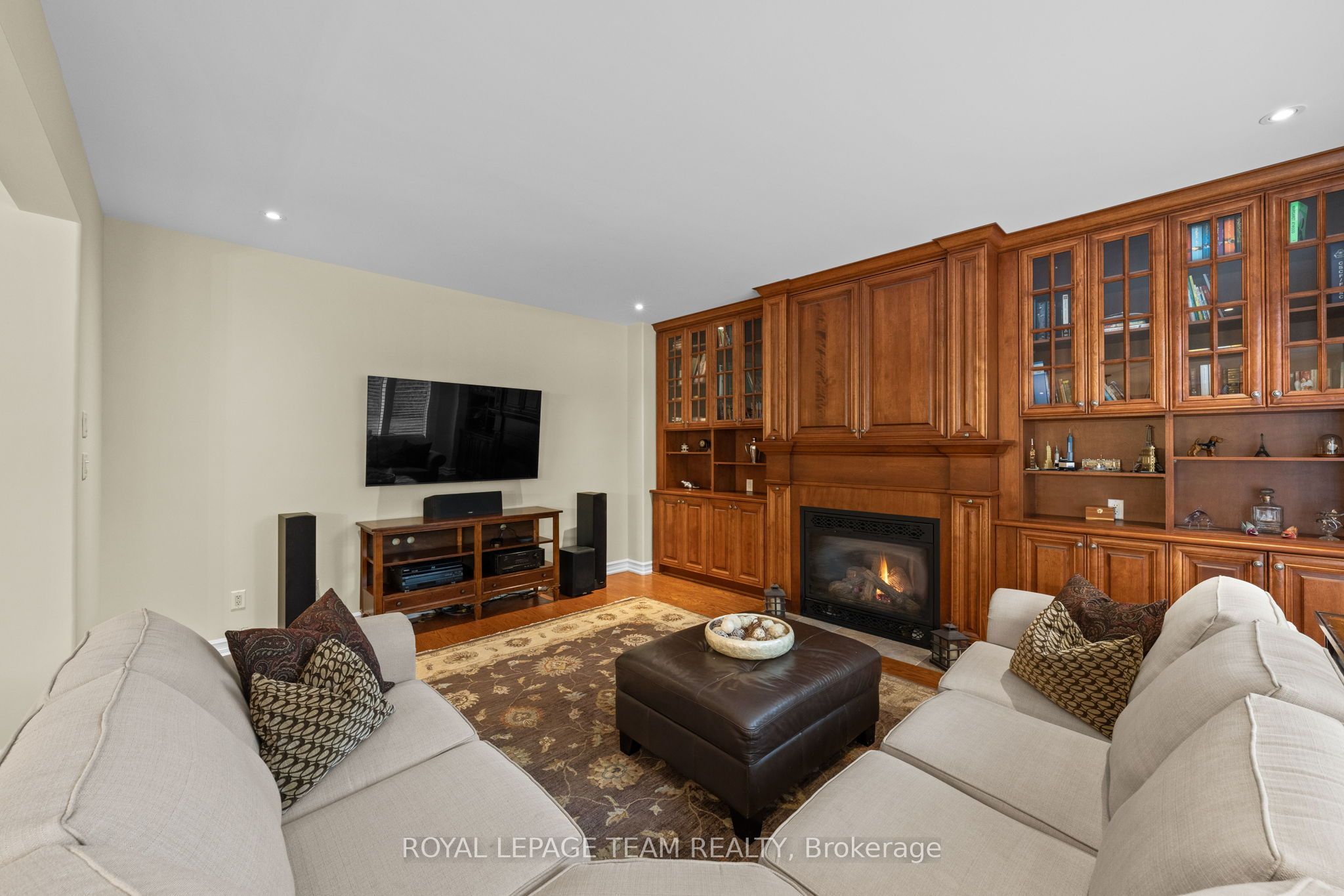 418 Lockmaster Crescent Property Photo 19
