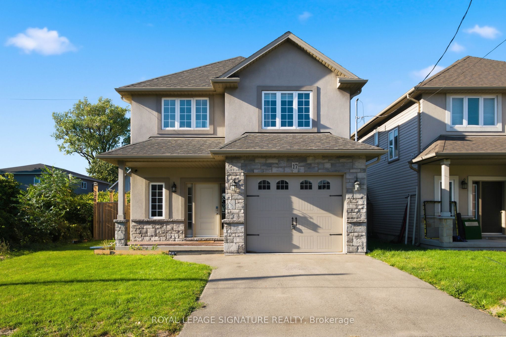 17 Lagoon Avenue Property Photo 1