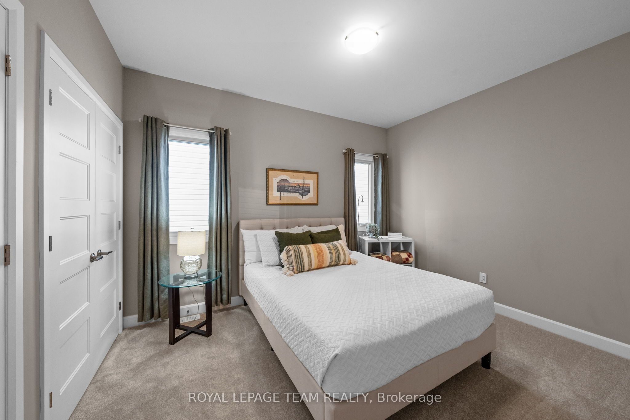 433 Aurora Street Property Photo 25