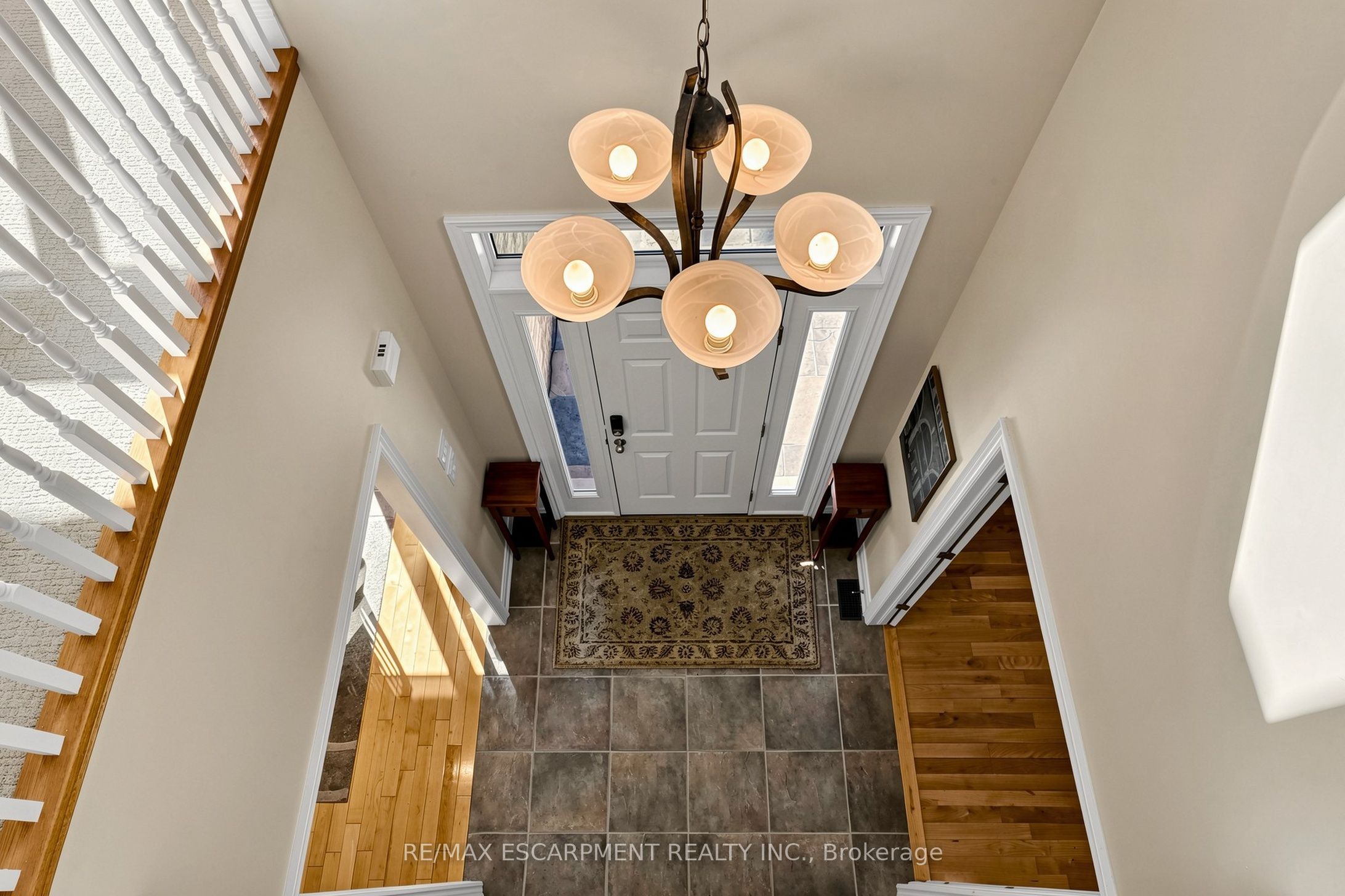 118 Foxridge Drive Property Photo 4