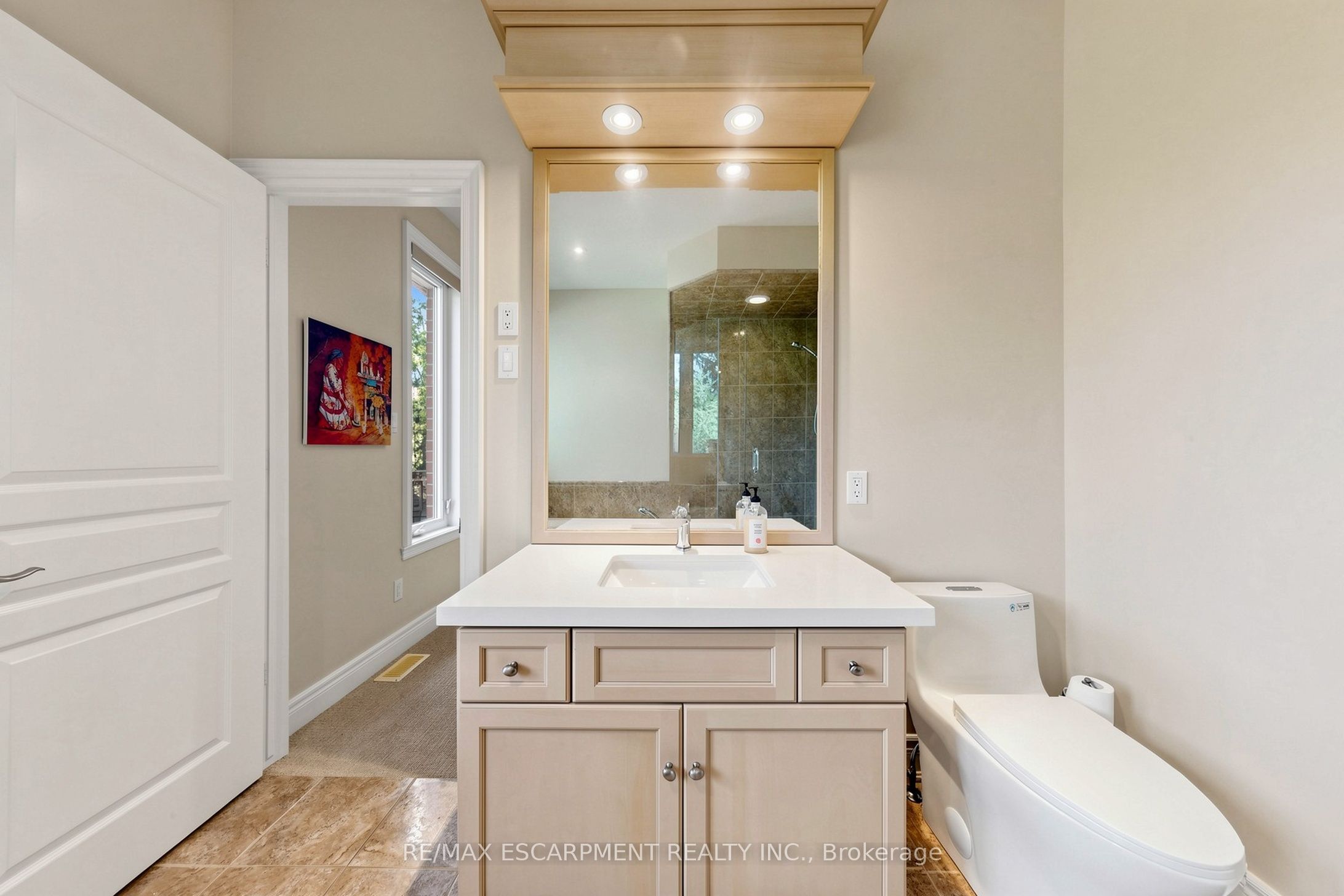 118 Foxridge Drive Property Photo 17